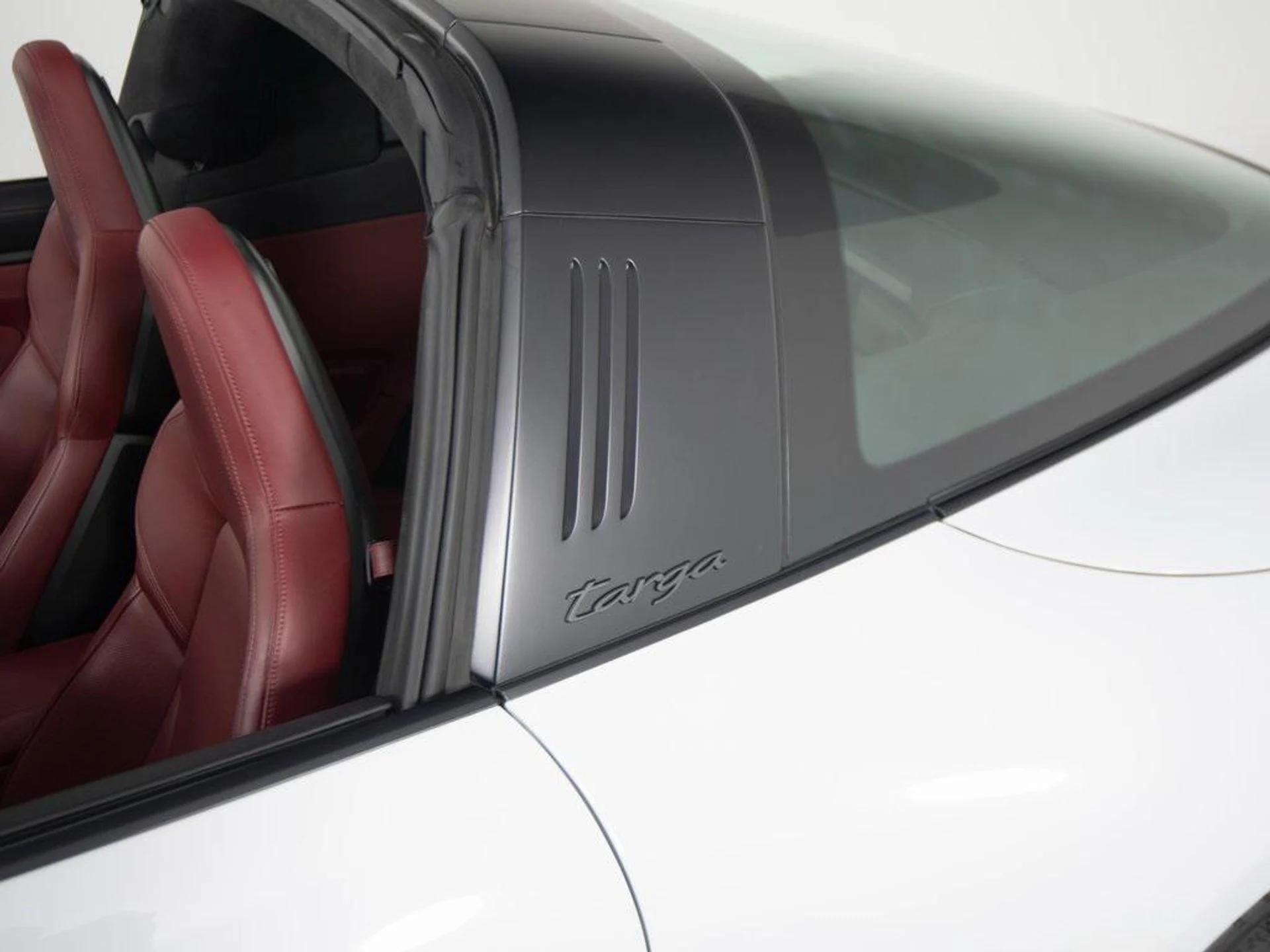 mph039_4080882199_cd_DQZ_4q_U32v8bap_Ano_B_sb_IUEUE_bc5e519907