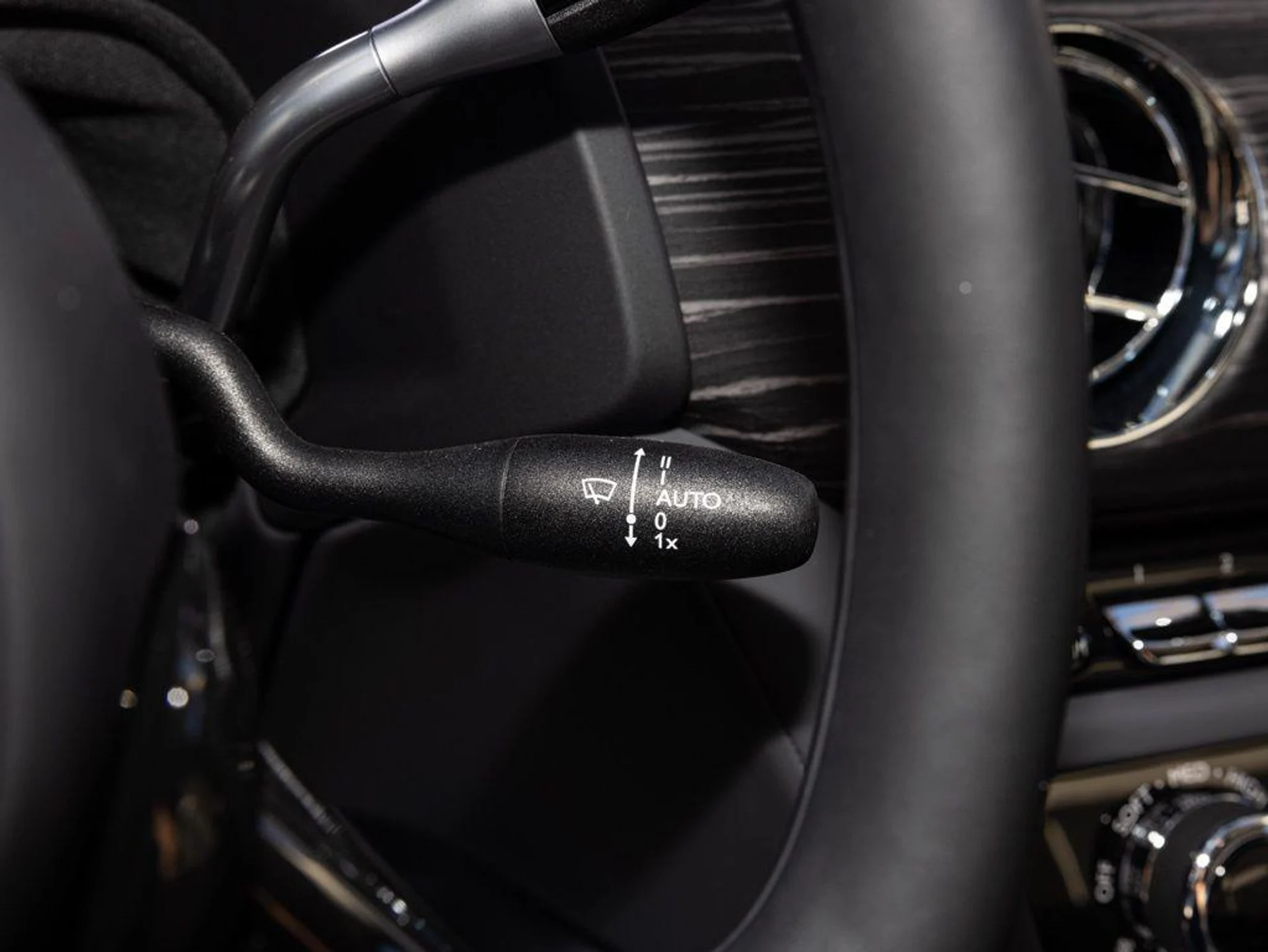 mph039_409081047_499801363_69a752e9cb60012ee7110d19_575489641a