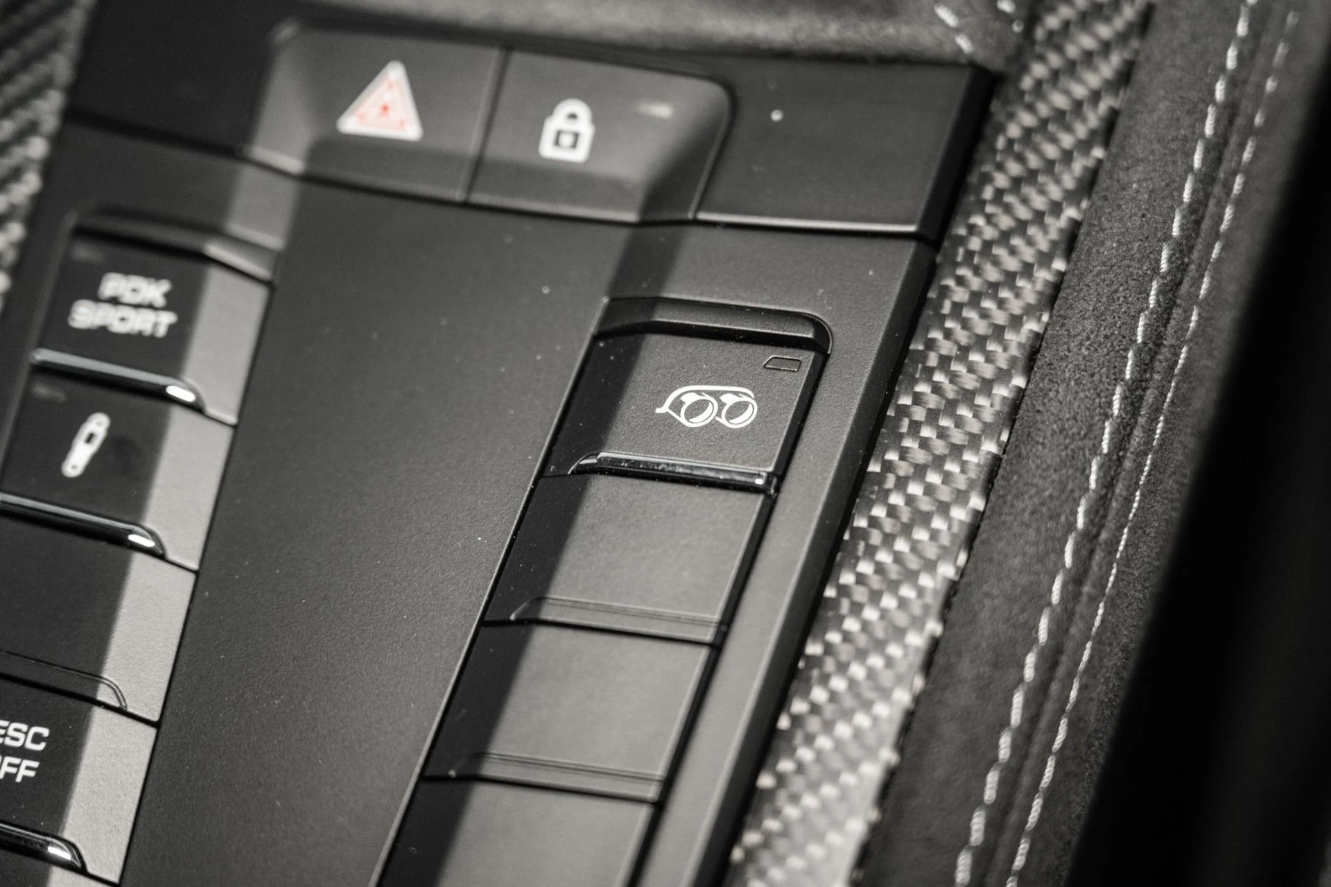 mph039_4093643073_Used_2024_Porsche_718_Cayman_GT_4_RS_1762886249_8b2d9a8e97