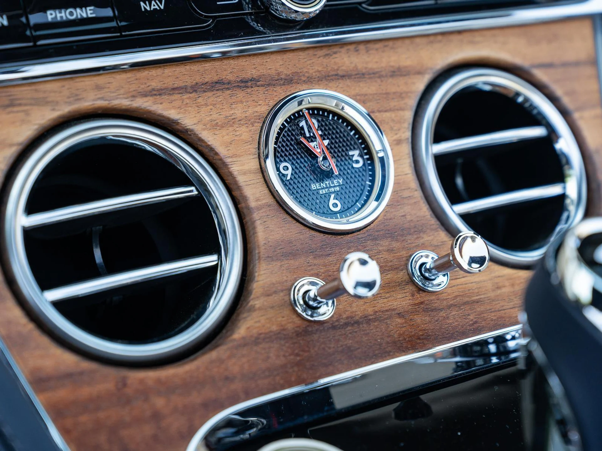 mph039_4094308040_Used_2022_Bentley_Continental_GT_Mulliner_1771927239_ab427ce799