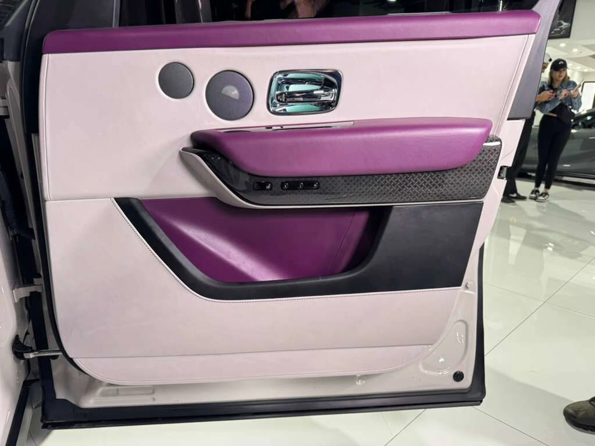 mph039_4096625409_24f6c32e97219d35a64f98d5d5141b5d_32e71b45b4