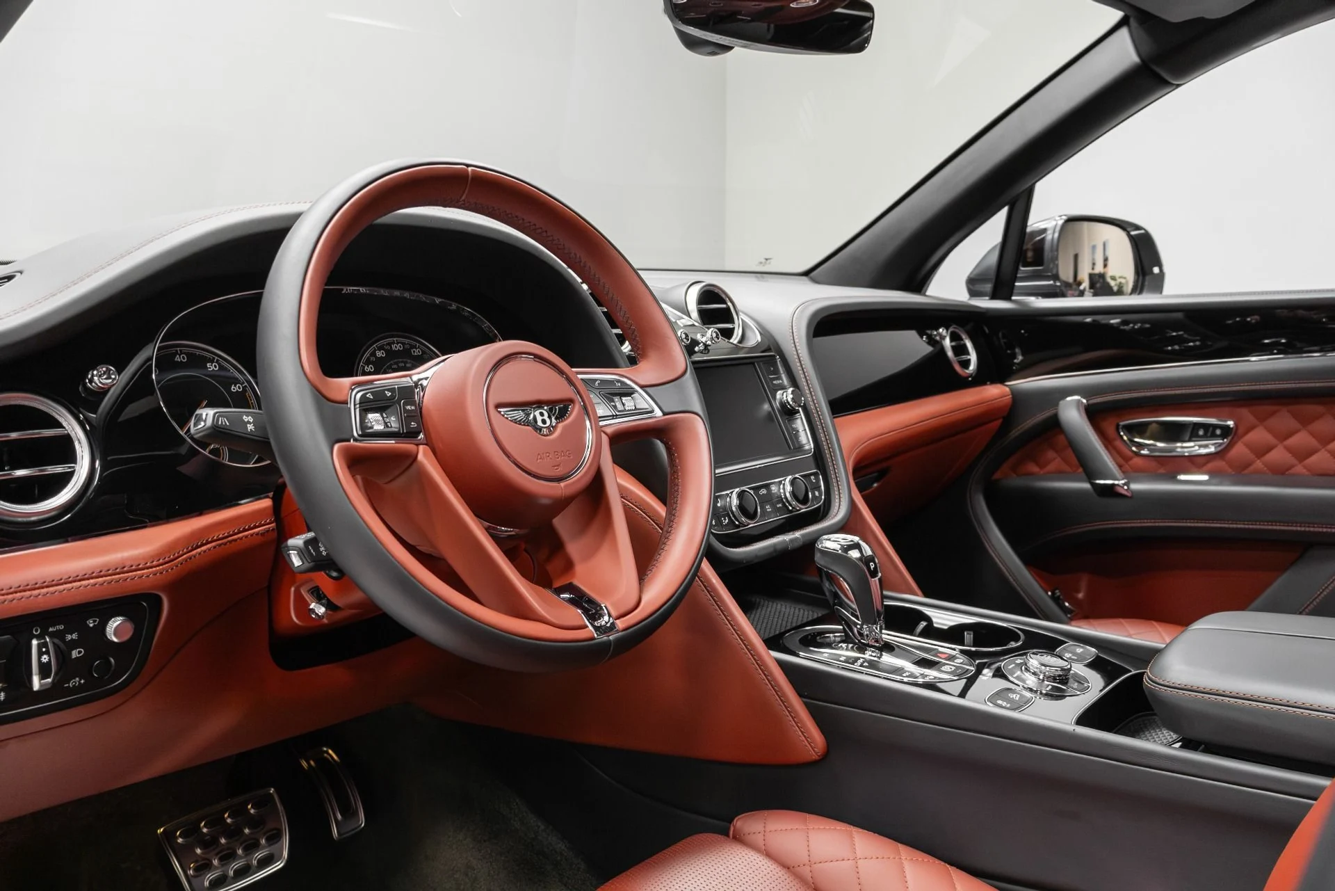 mph039_412417319_Used_2017_Bentley_Bentayga_W12_1763489562_a9ee518e39