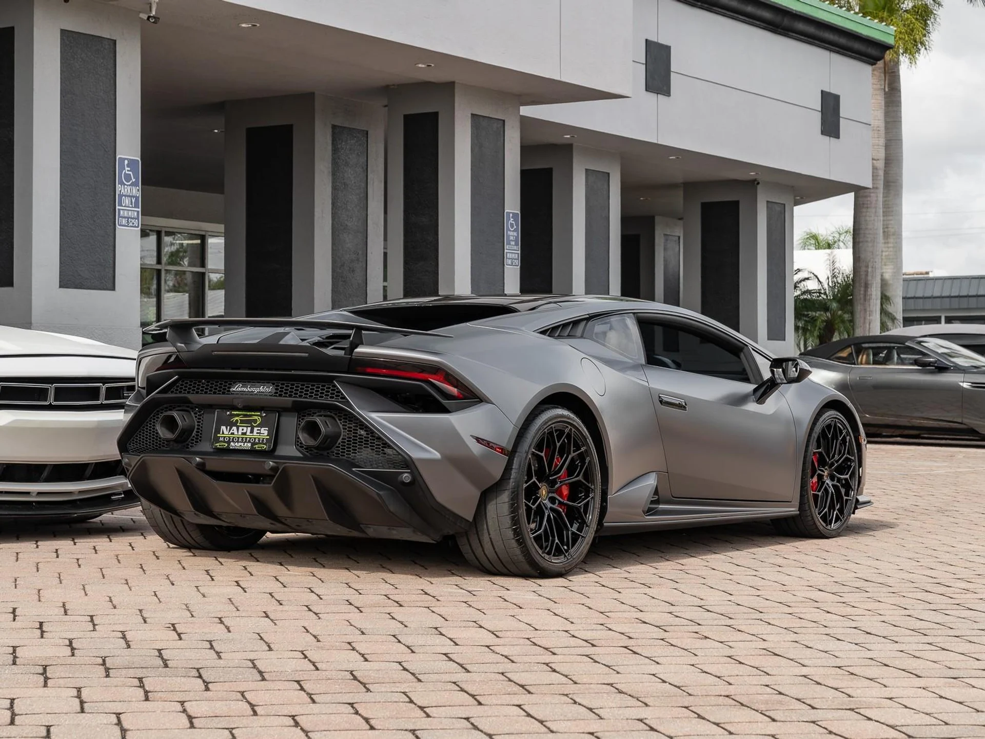 mph039_4125770193_Used_2024_Lamborghini_Huracan_Tecnica_1766091986_198b18f8f6