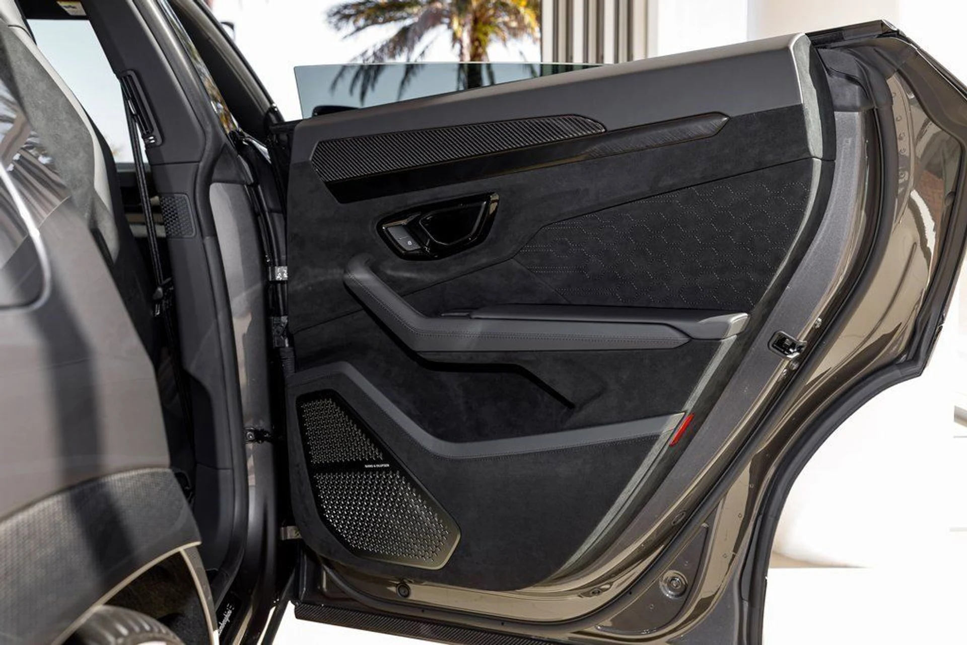 mph039_4132905344_08d0a529d23207b1a5ab5d626632b224_f08d035746