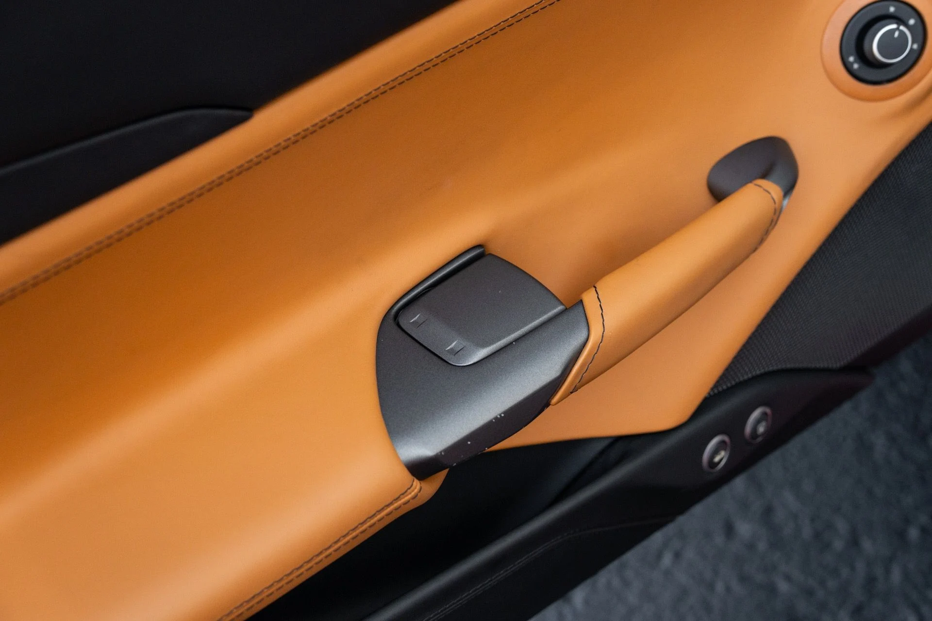 mph039_4145660207_Used_2017_Ferrari_488_Spider_1771886978_3aebeca971