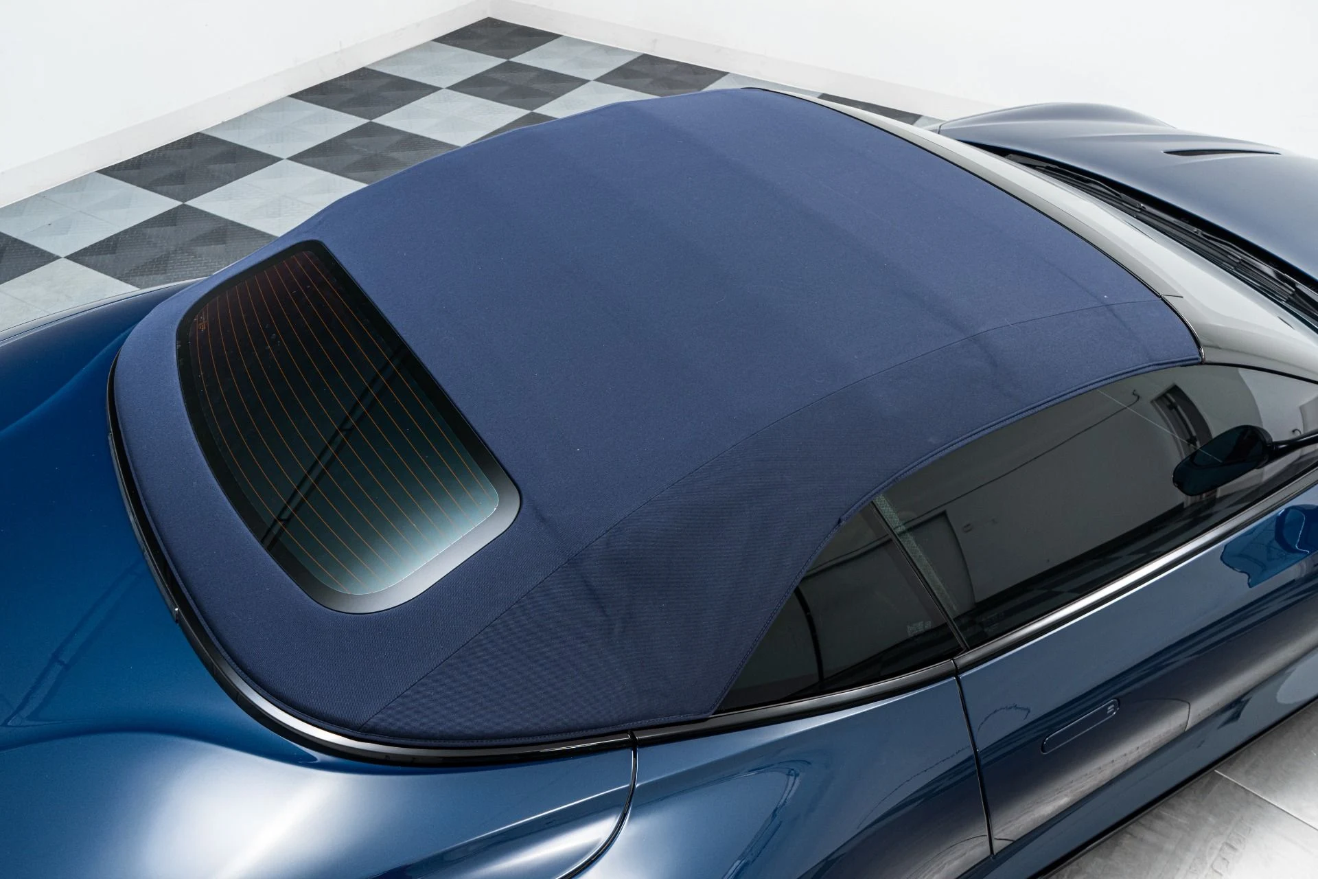 mph039_4146064005_Used_2024_Aston_Martin_DB_12_Volante_Carbon_Fiber_Bucket_Seats_Heritage_Paint_Color_1773867859_ba15dbe5ca