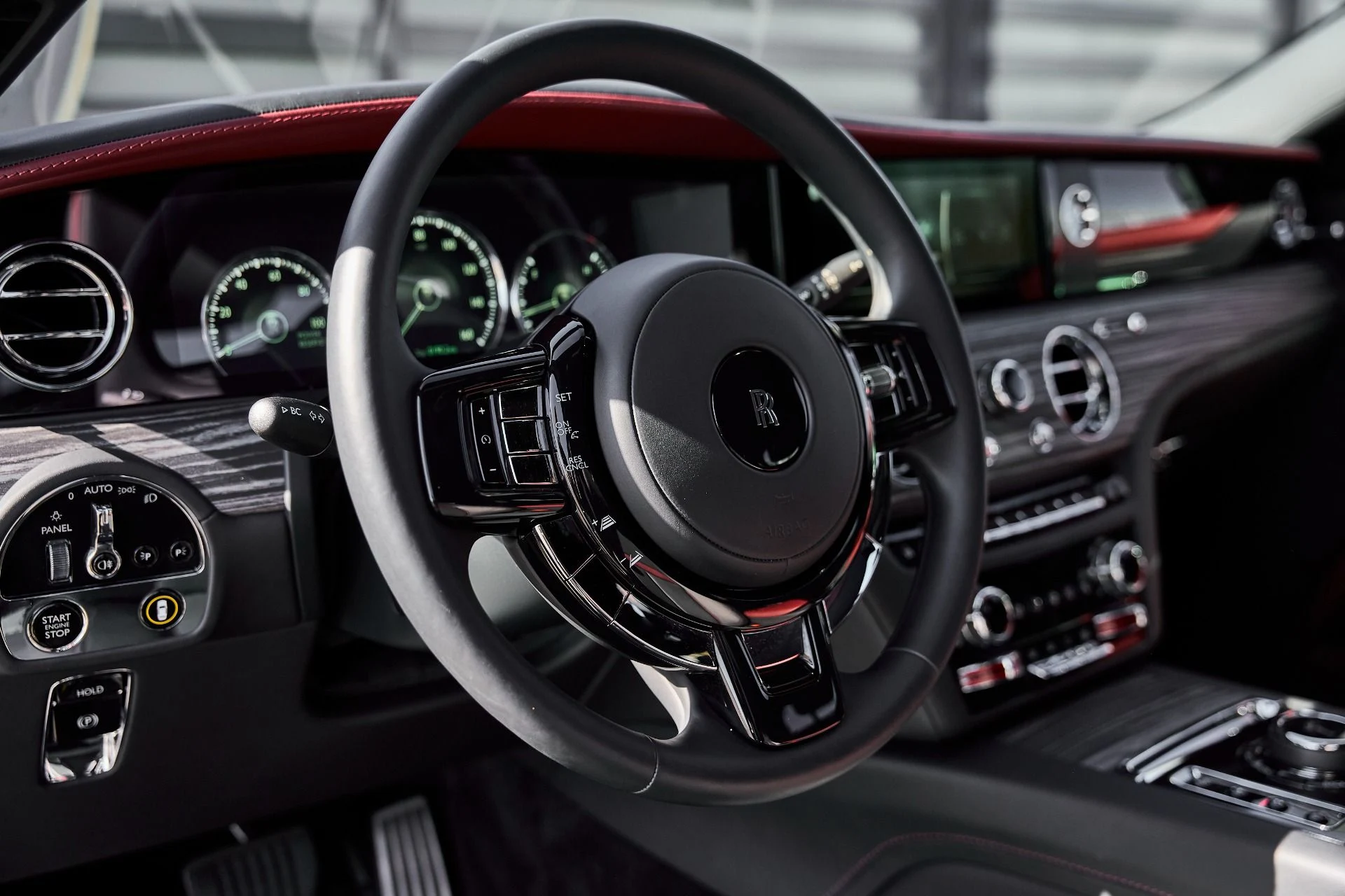 mph039_4150190733_Used_2023_Rolls_Royce_Ghost_1770699553_220fc19139