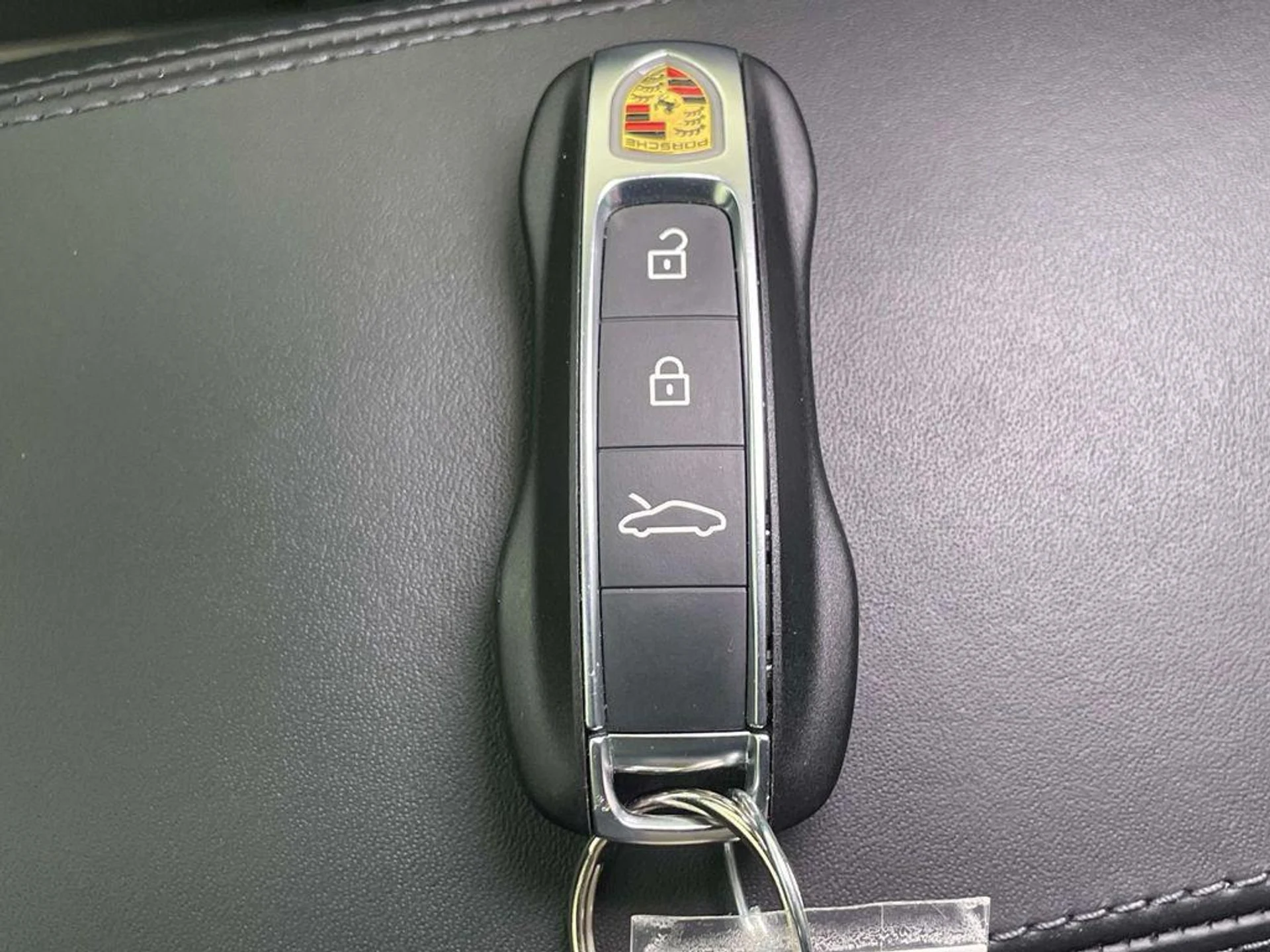 mph039_4153385914_k_M8_Lz1_AFO_Eo_Usv_UFQ_NB_8c_Z_j0o_4924564a2e