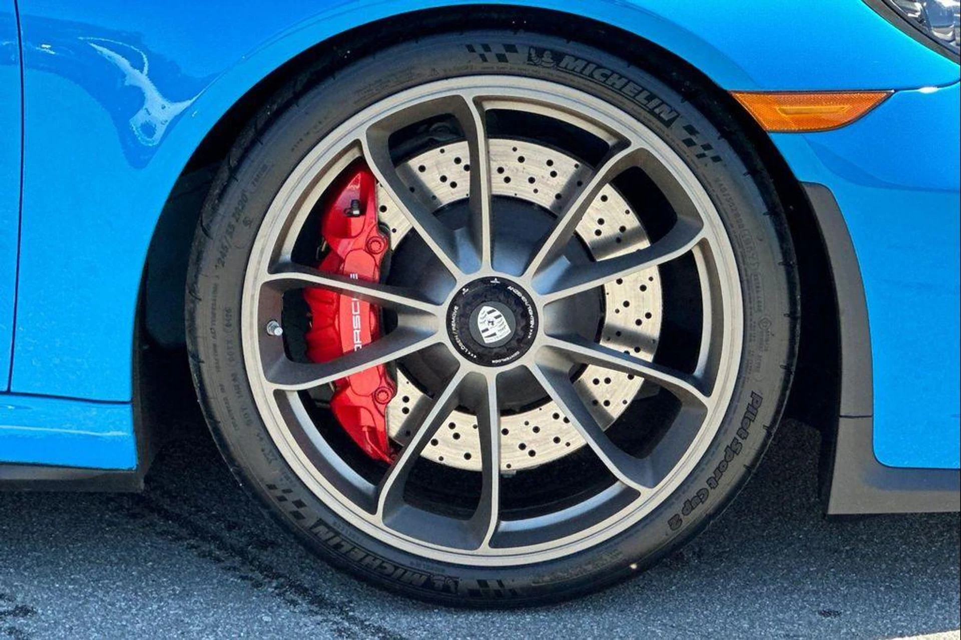 mph039_418700222_Wh_Xs_i7_QX_1mh_O6y_U_z_ZFAJ_7_Pw_fb81efde17