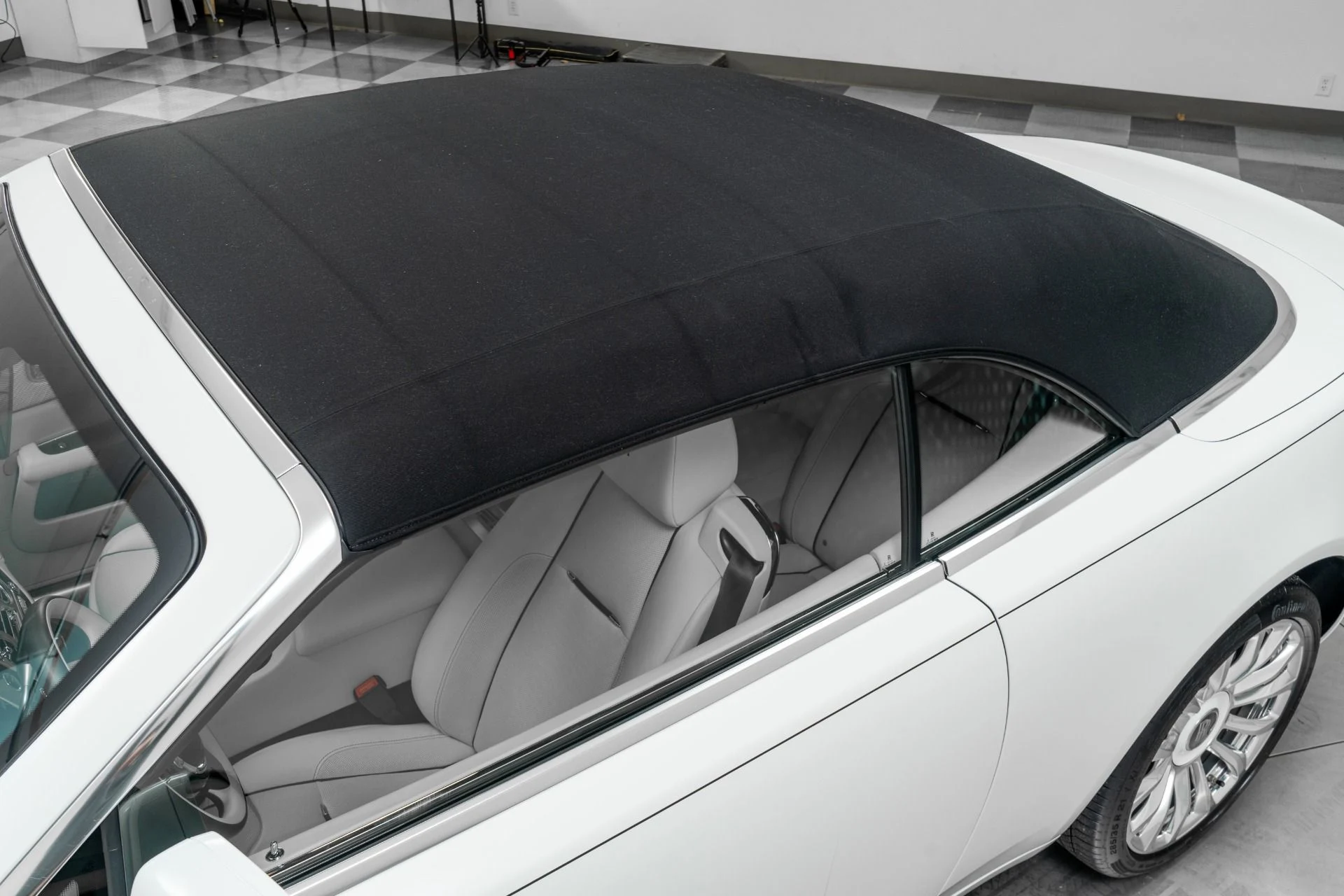 mph039_4194419047_Used_2020_Rolls_Royce_Dawn_Fully_Polished_Wheels_Heated_and_Ventilated_Seats_1764007062_d2d376a487