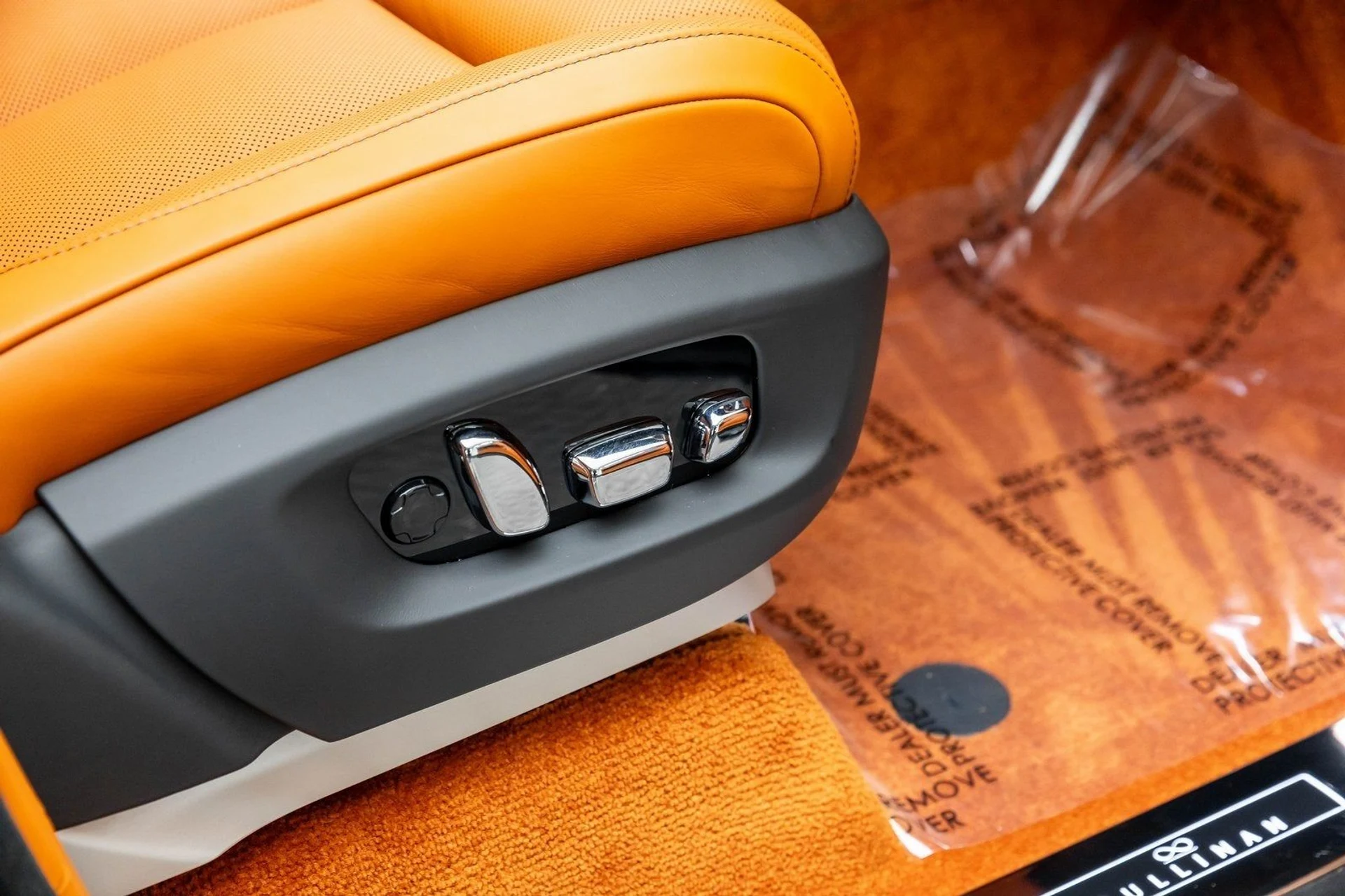 mph039_42224628_40_f316849feb