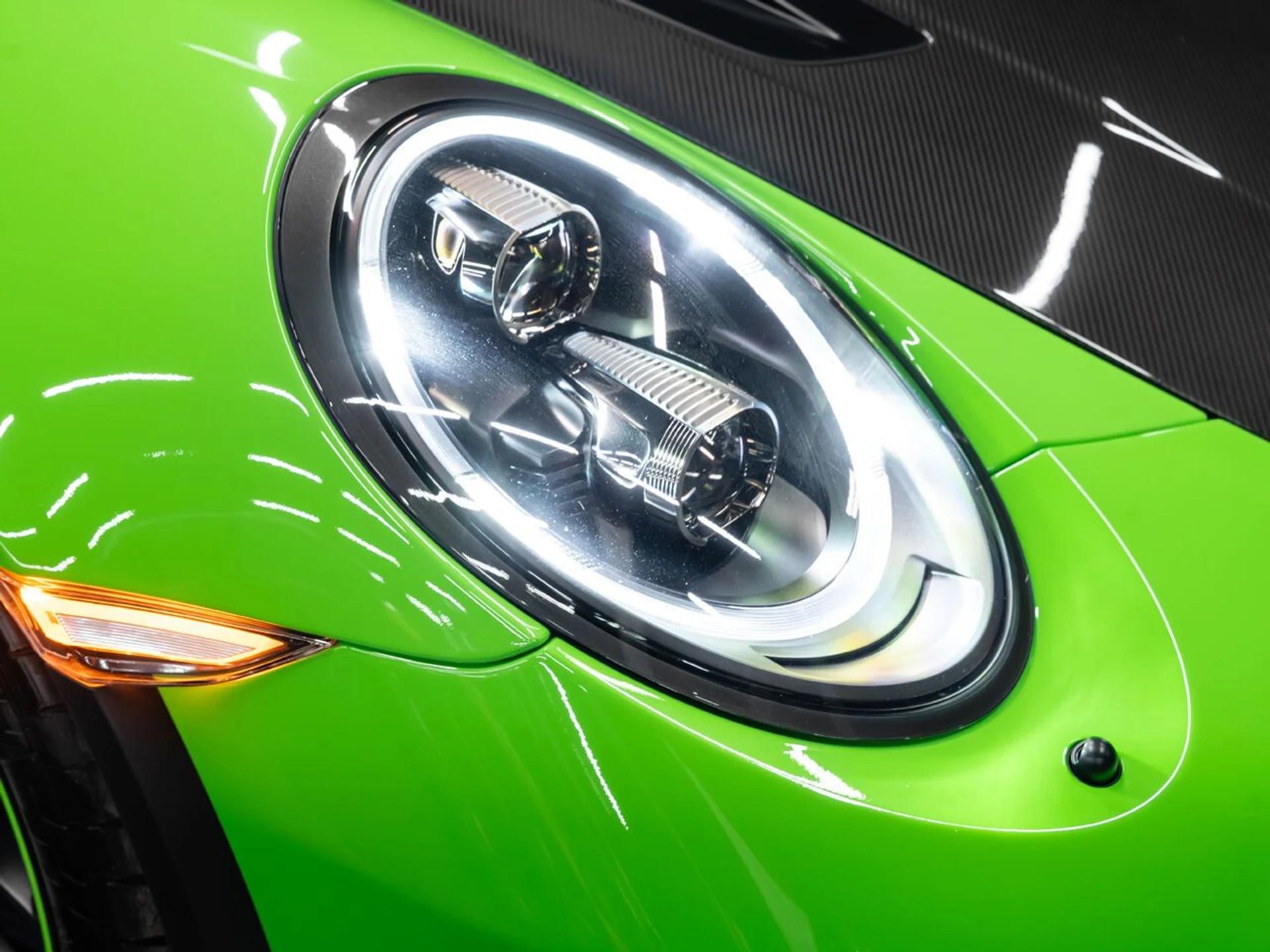 mph039_4266041898_porsche_911_2019_9e9454e67a