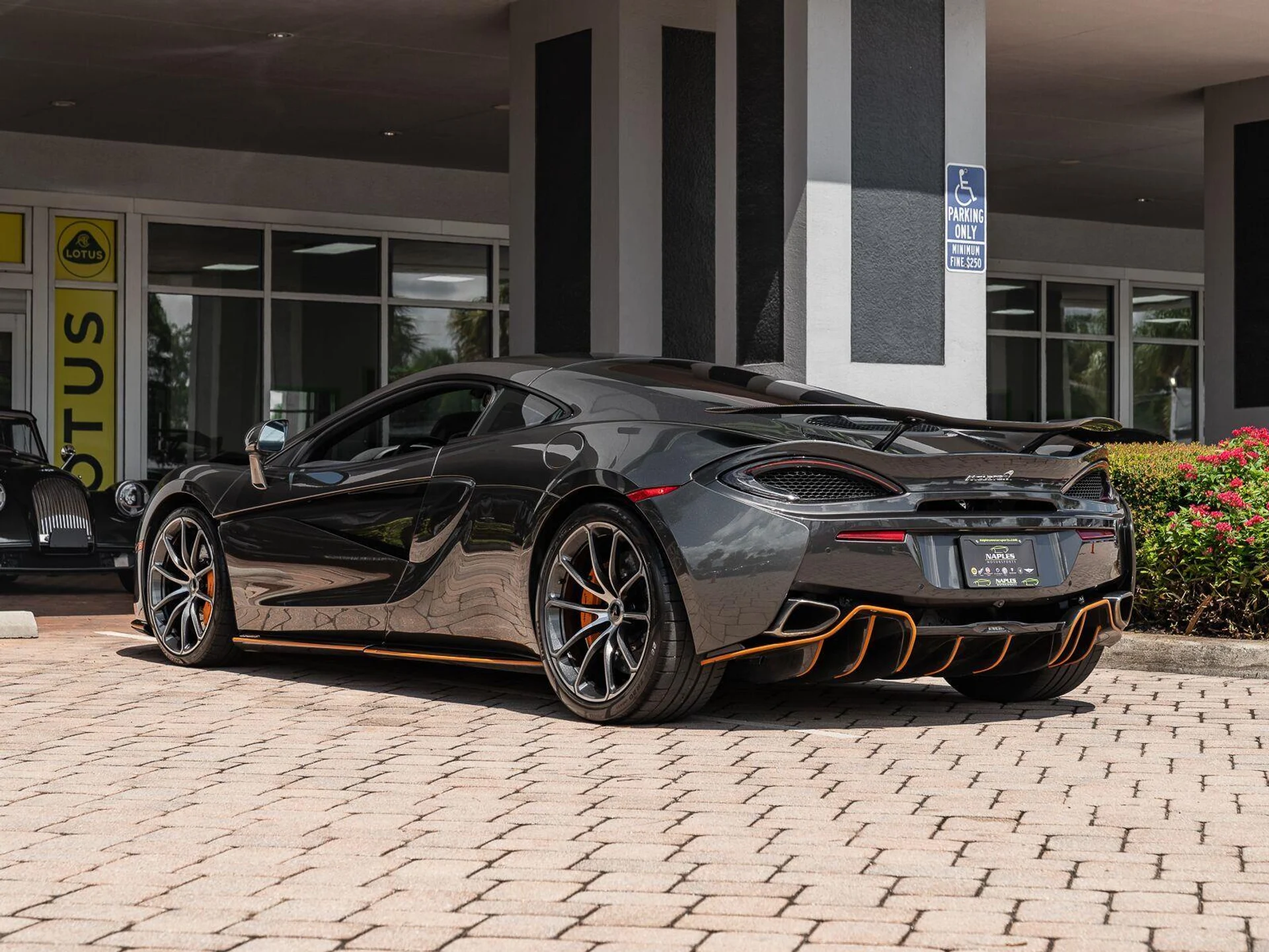 mph039_4273781616_Used_2019_Mc_Laren_570_GT_Coupe_1785532155_9d2da87935