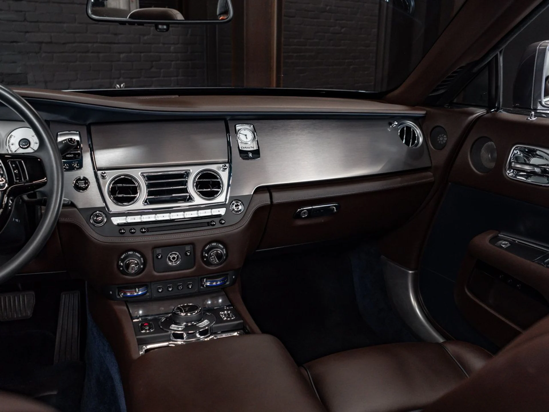 mph039_4282751210_rolls_royce_dawn_2016_b7459c0835