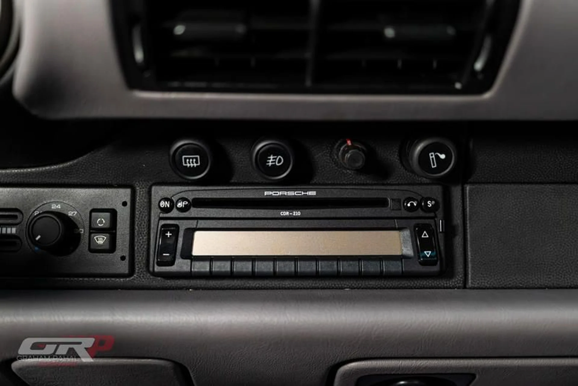 mph039_4284226460_60_F6_C509_DEC_1_422_B_84_F5_1_DAF_2_F928535_d40888717c