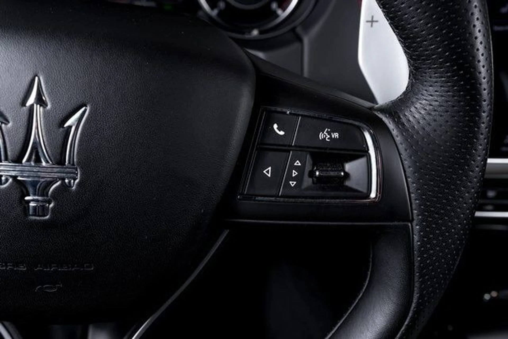 mph039_433124307_7ea14f9d088c84a104f7114b99e59782x_81d6d88714