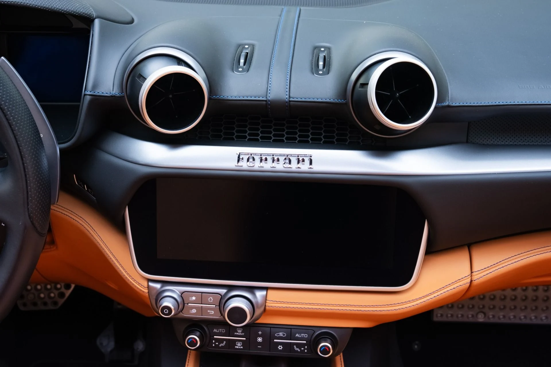 mph039_464038094_Used_2020_Ferrari_Portofino_1771522250_c912e7a627