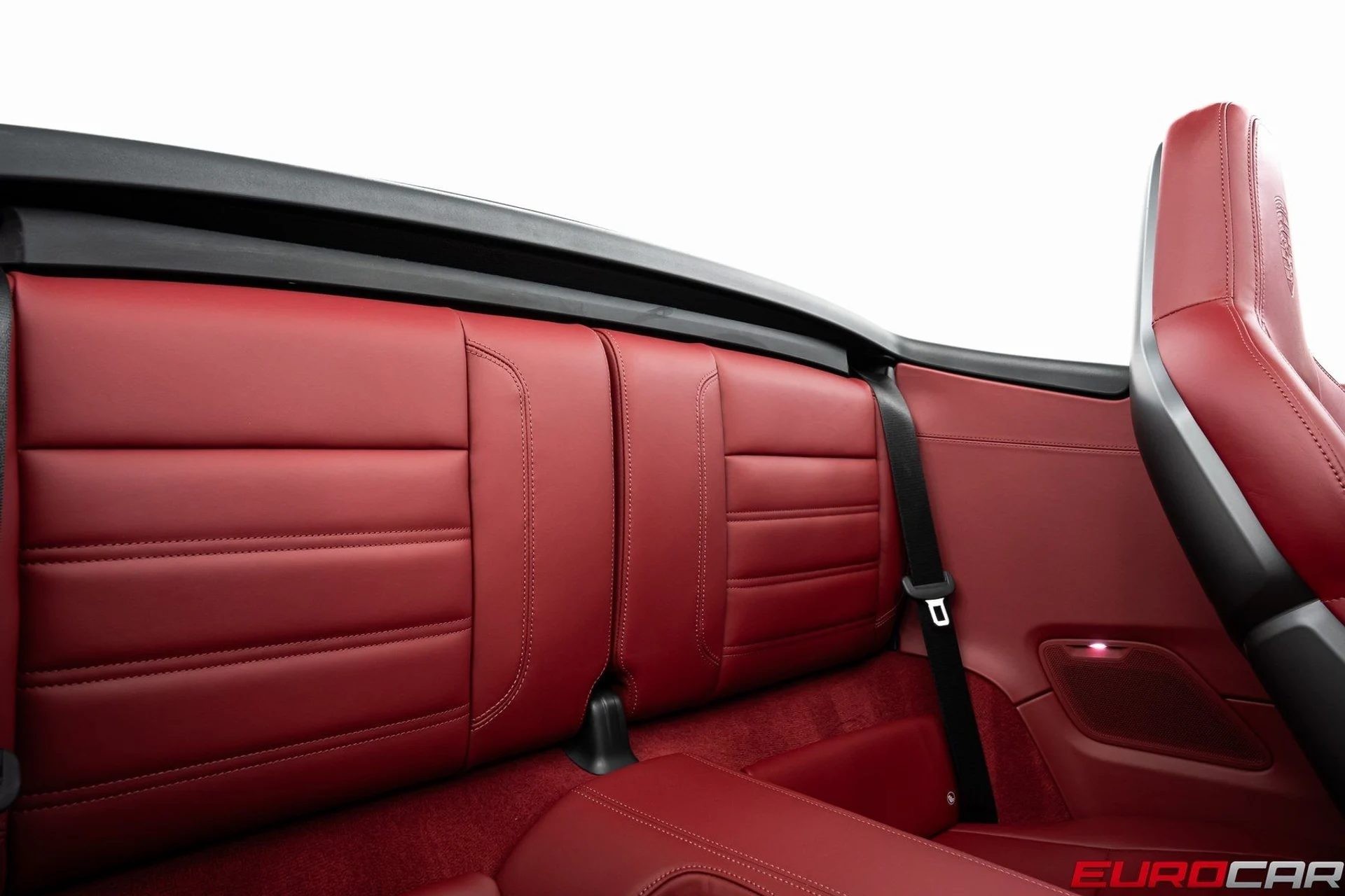 mph039_467726681_image_40_5ff51553a0