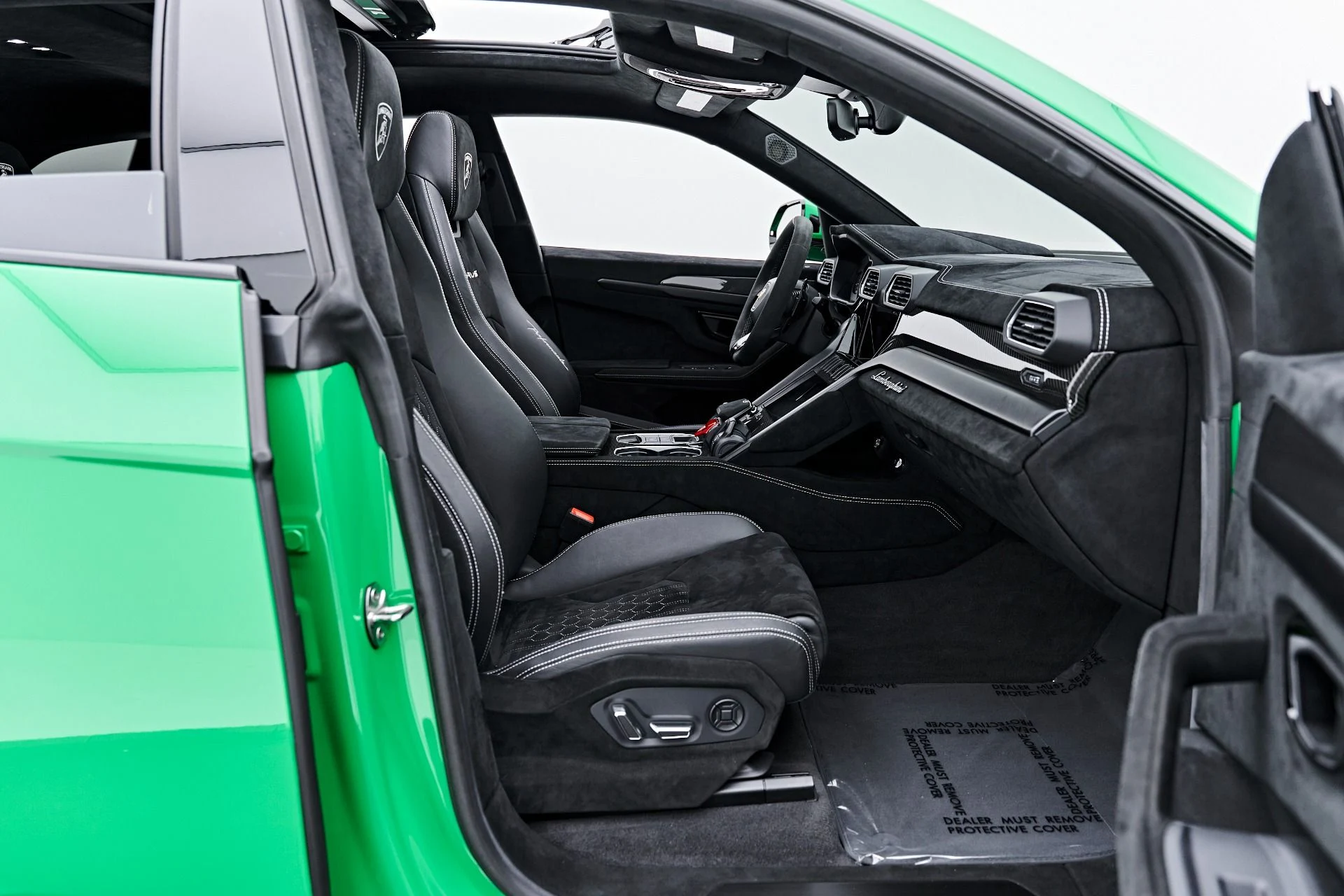 mph039_475801115_Used_2023_Lamborghini_Urus_Performante_1788571174_e97360a4f7