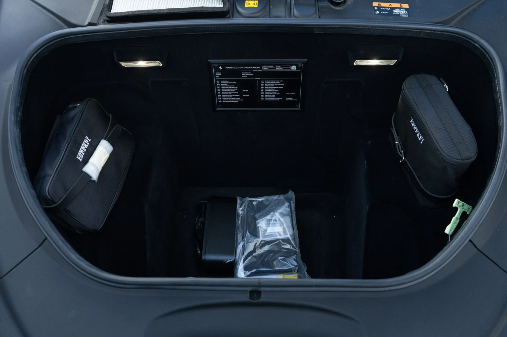 mph039_484073060_Used_2023_Ferrari_F8_Spider_1765825139_65a55f41e1