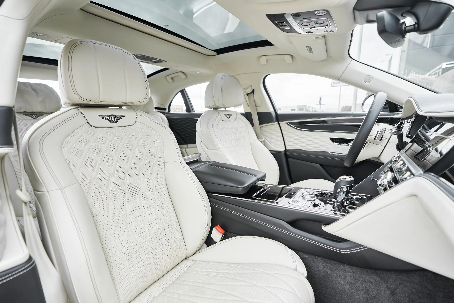 mph039_485002733_Used_2022_Bentley_Flying_Spur_V8_1763502823_3eb6f8365f