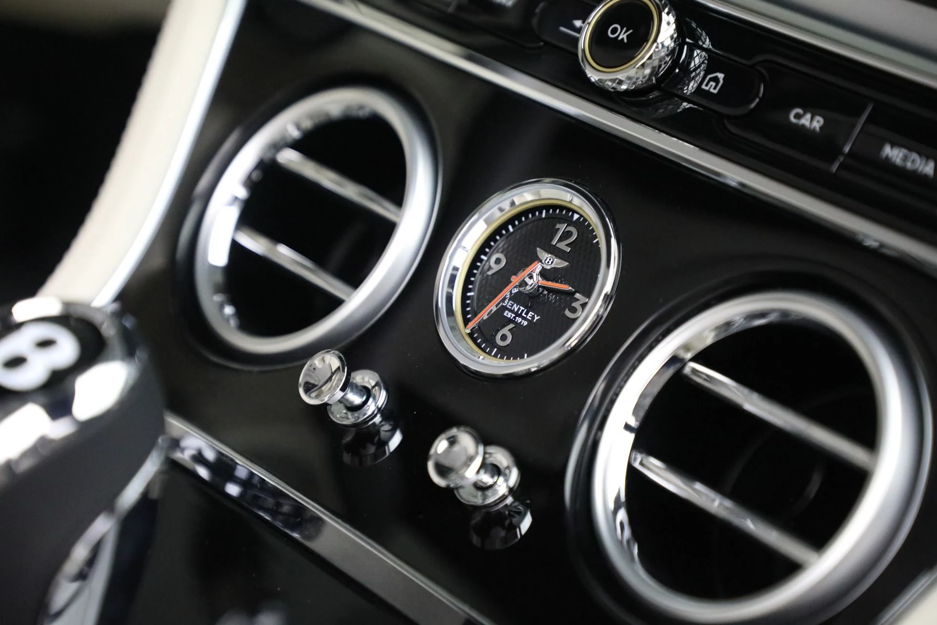 mph039_48841909_New_2024_Bentley_Continental_GTC_Edition_8_eb41d65566