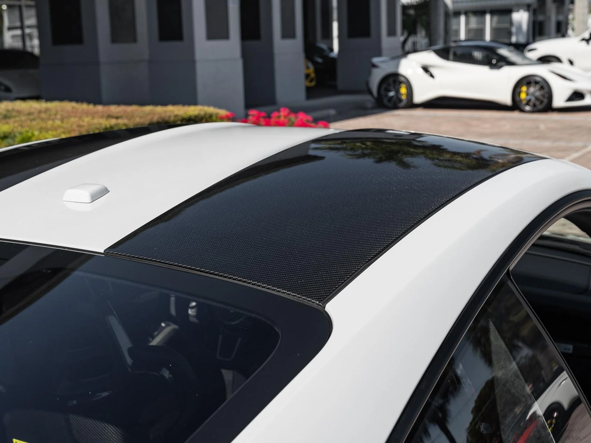 mph039_497425189_Used_2018_Porsche_911_GT_2_RS_1763589978_0947c36e36