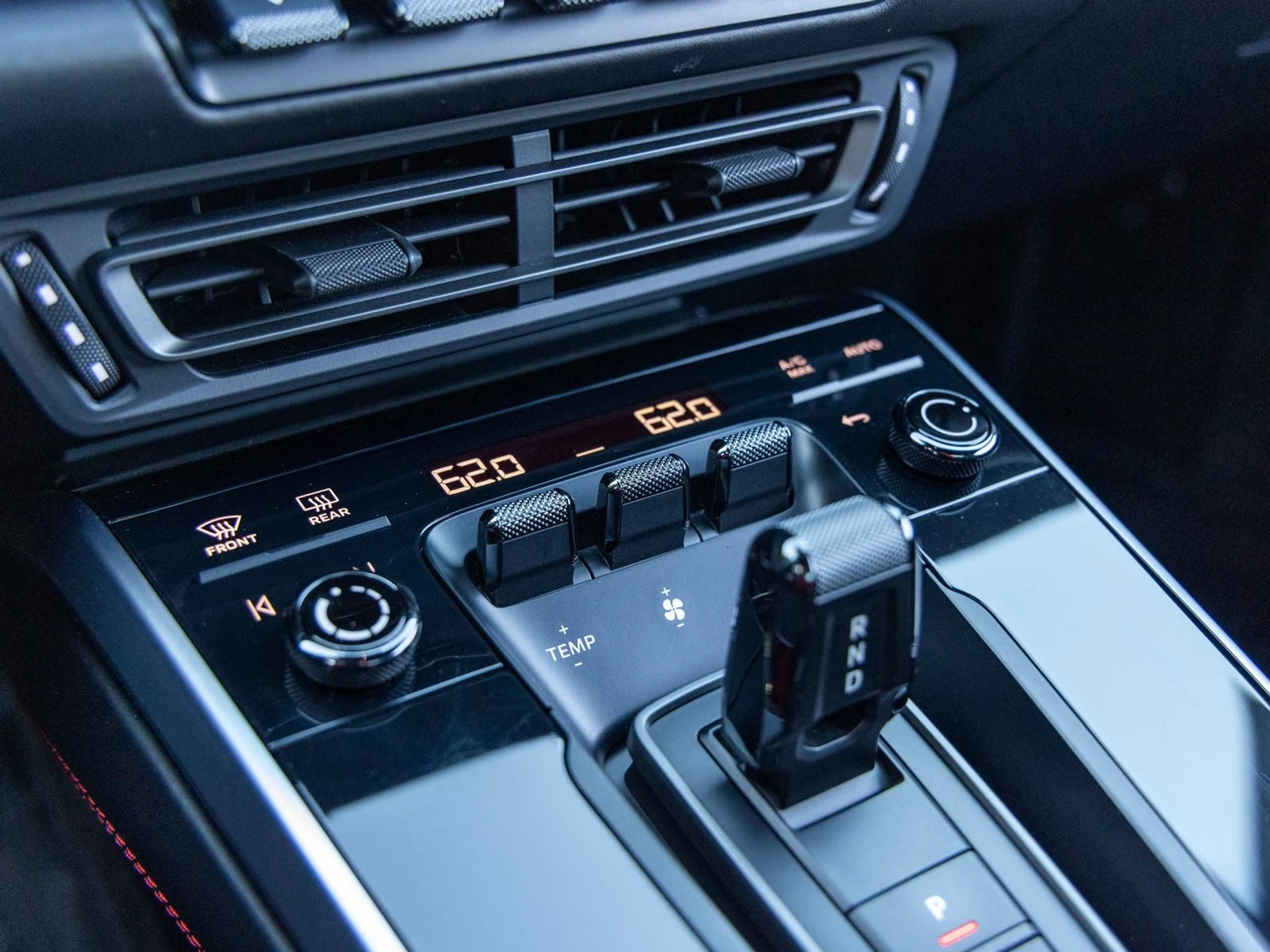 mph039_521433639_40_1e97736bf0