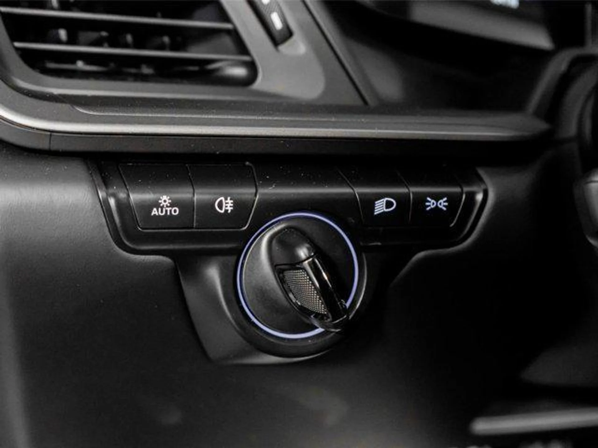 mph039_521928700_L_Jo8u_Sh_Fo_FD_Fkkpll8_Tkjlj_DHI_cddf7cbc5d