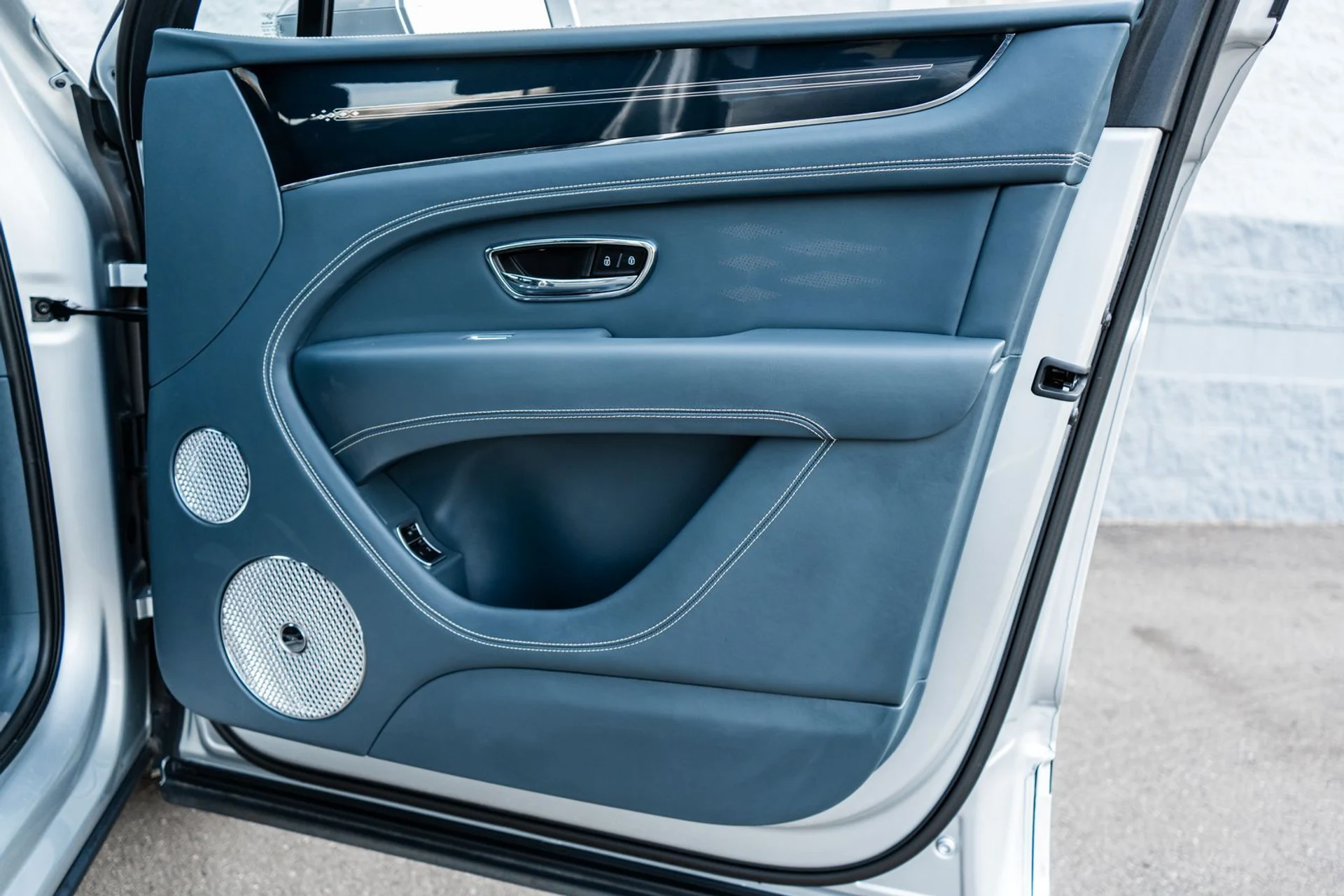 mph039_529115960_121e6ff3_fcf1_45f5_9773_a741a4b4eb34_6e24b1ab80