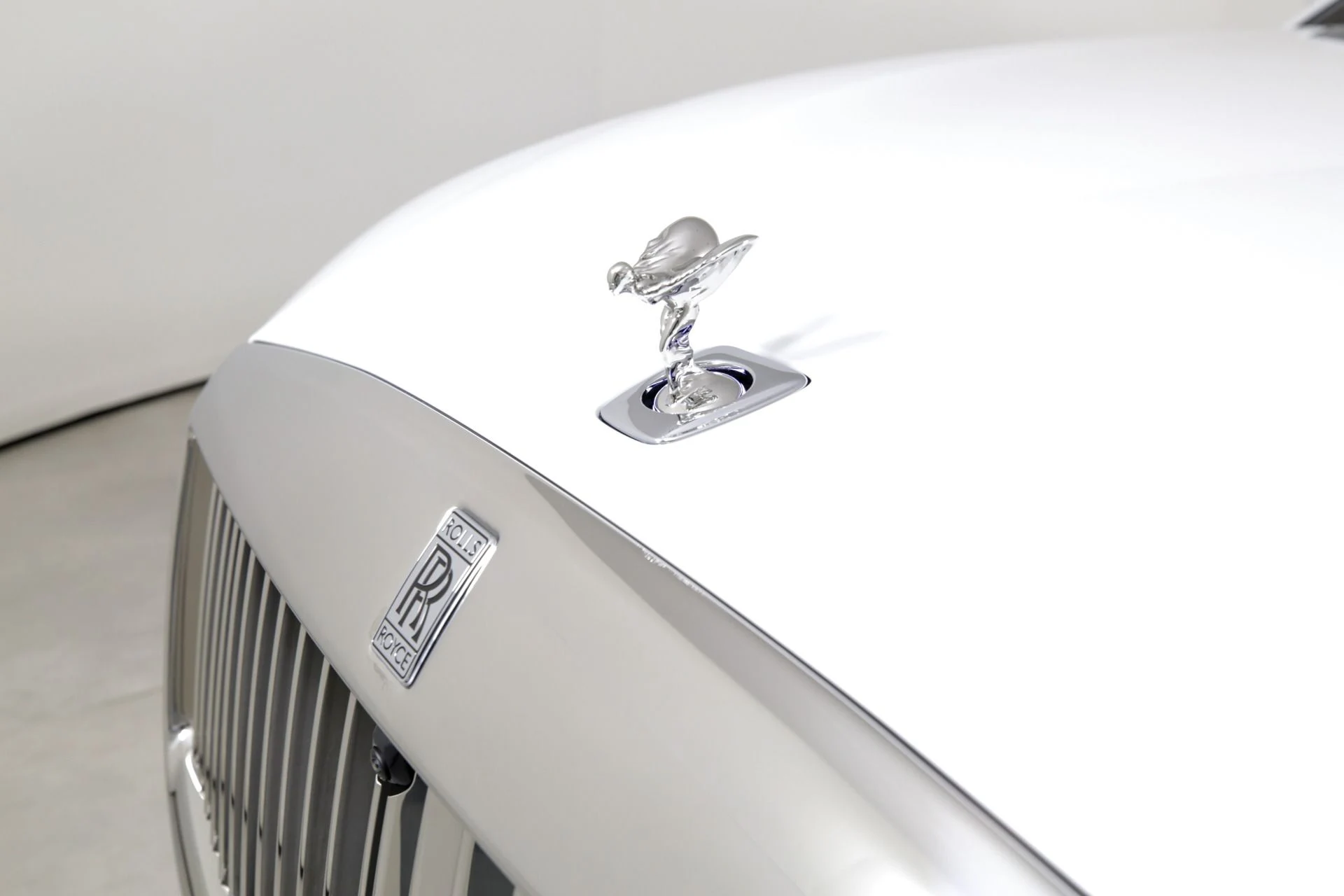 mph039_535505700_Used_2024_Rolls_Royce_Spectre_1712699361_d609fc1cb1