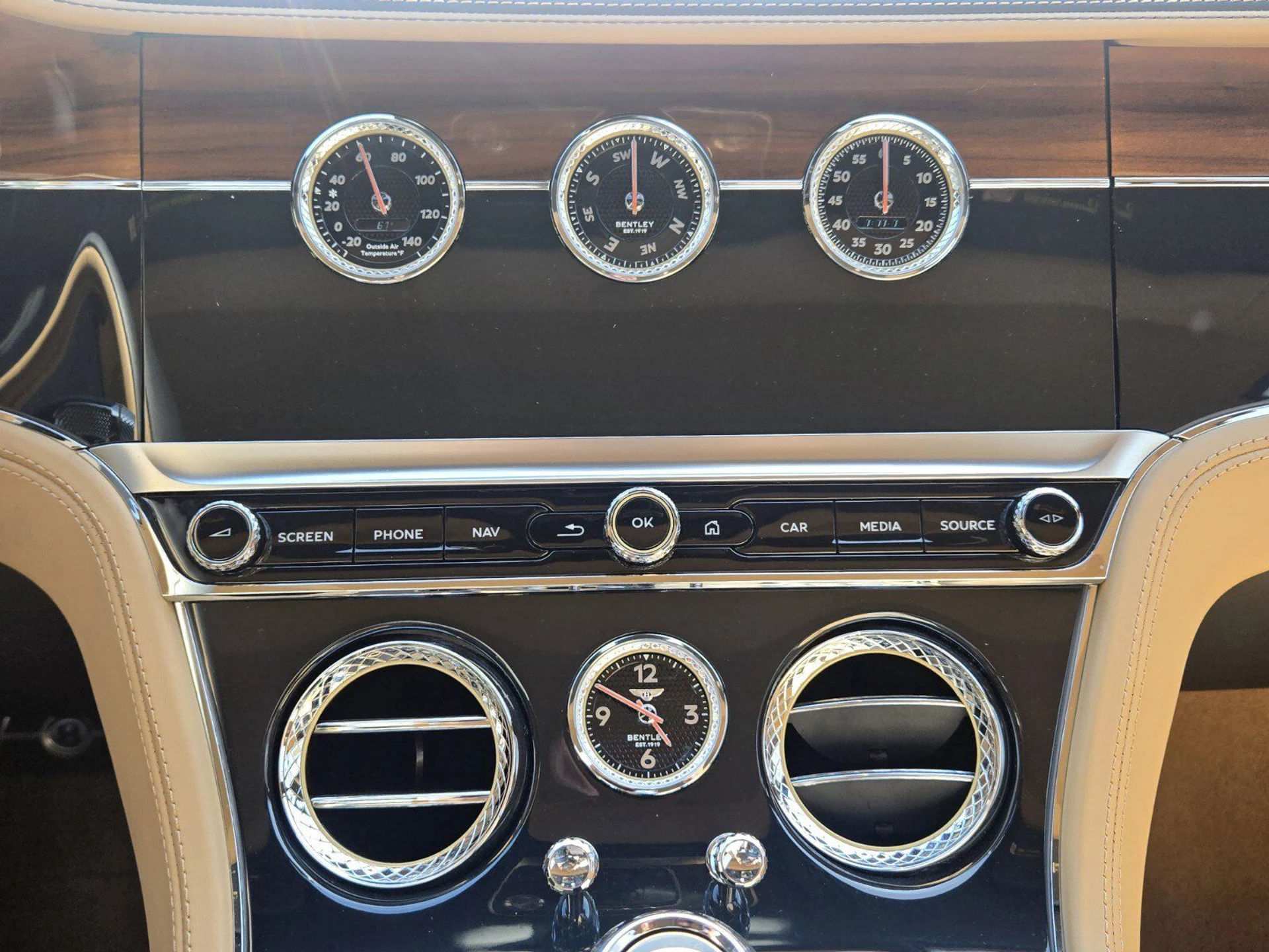 mph039_547560214_e03db2c5dd456d3af08959f6b8a19414x_1996f45abd