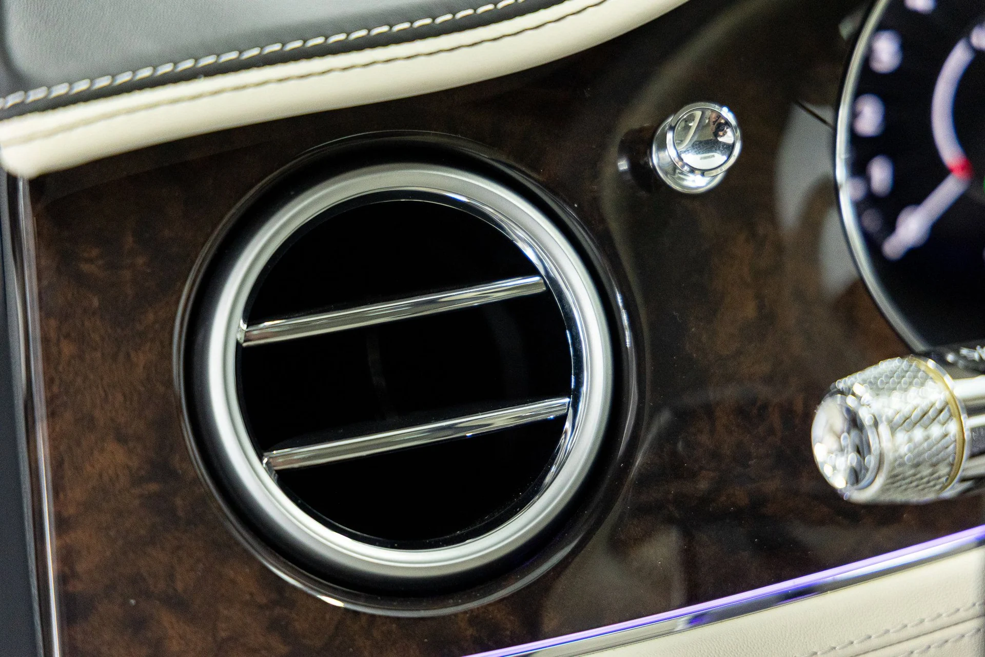 mph039_557480103_68f47d09bc004c1c8cc7cdb089b7c77ex_e33f13a2ae