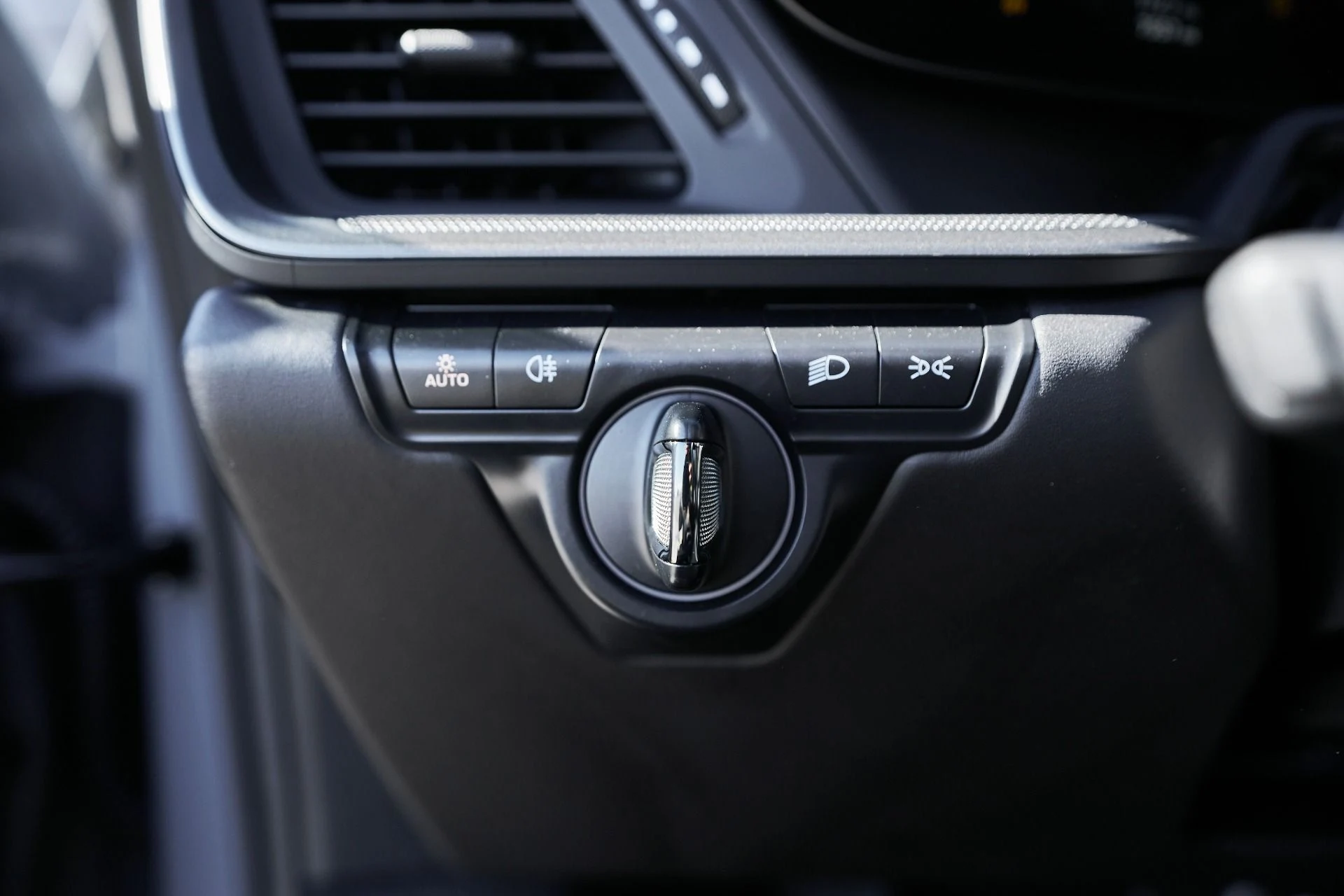 mph039_559533827_Used_2024_Porsche_911_Carrera_S_1763676155_c27afed572