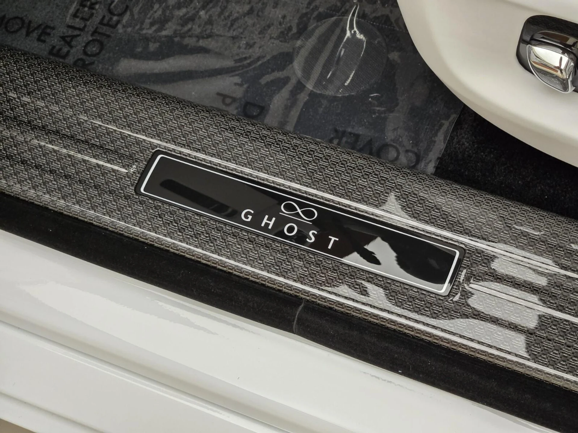 mph039_576831015_New_2025_Rolls_Royce_Ghost_1753162909_2094c187a7