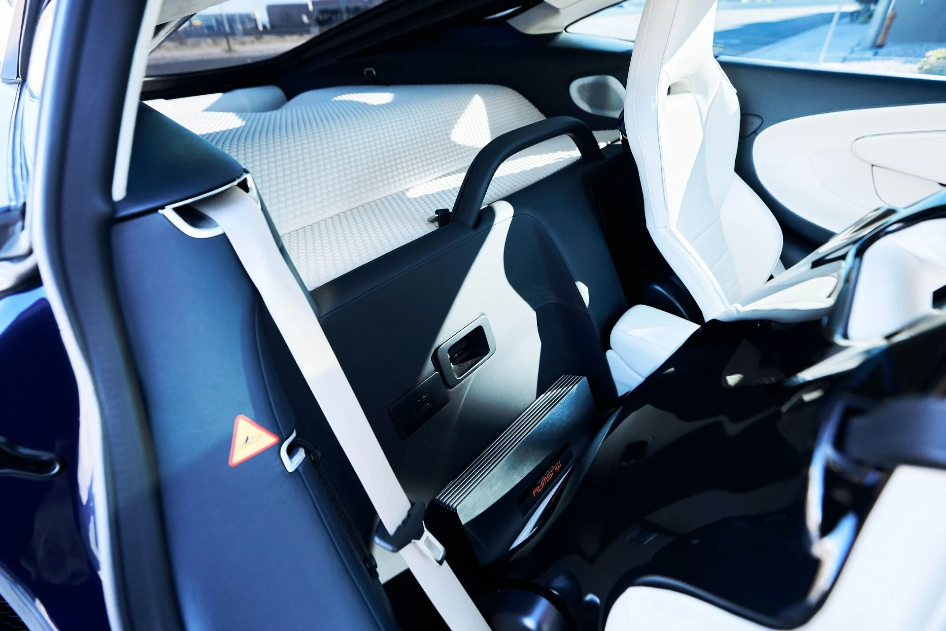 mph039_577752816_Used_2022_Mc_Laren_GT_Base_1765245112_0c0b501ccd