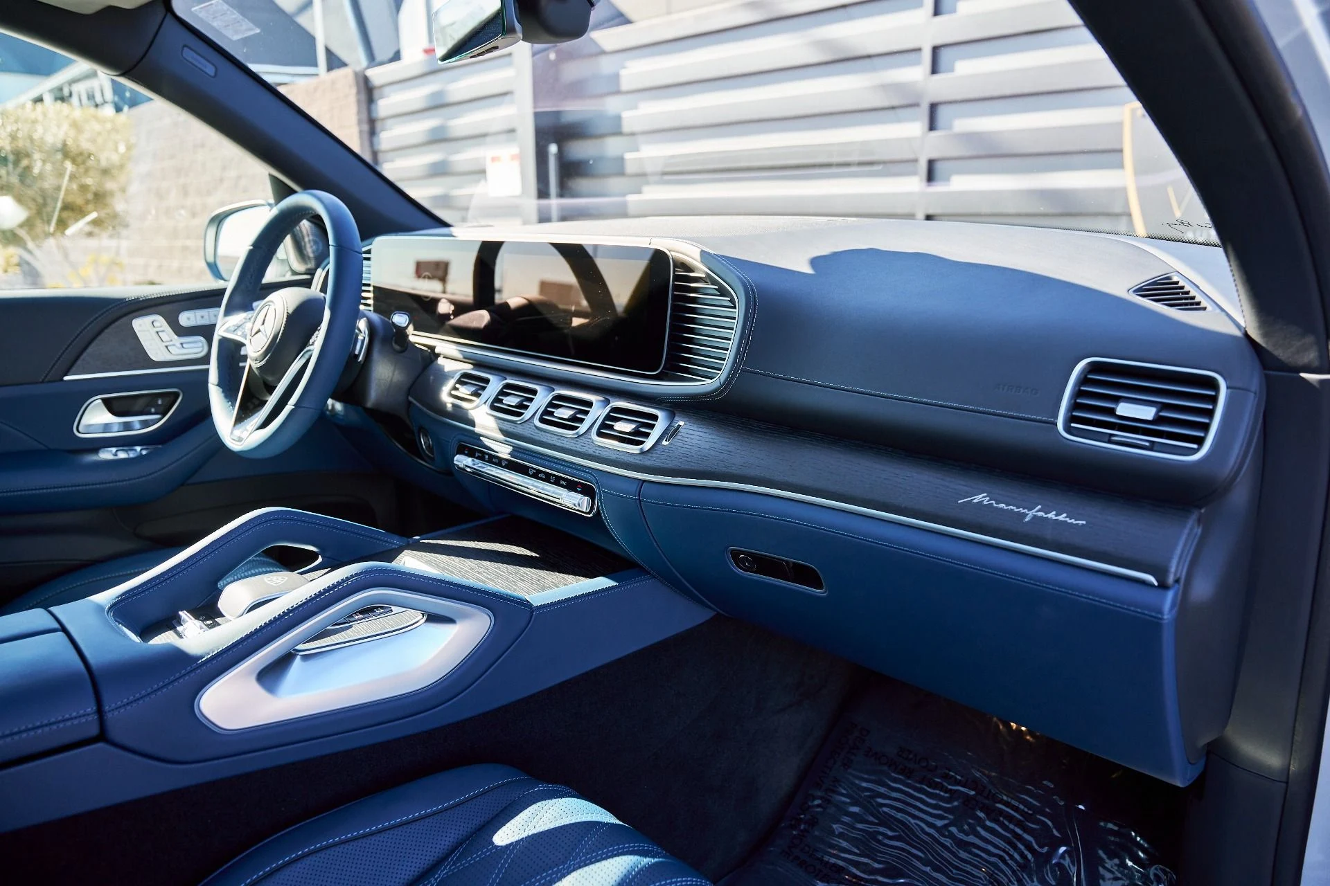 mph039_58498994_Used_2026_Mercedes_Benz_GLS_Maybach_GLS_600_1770697612_0d1cbe708a