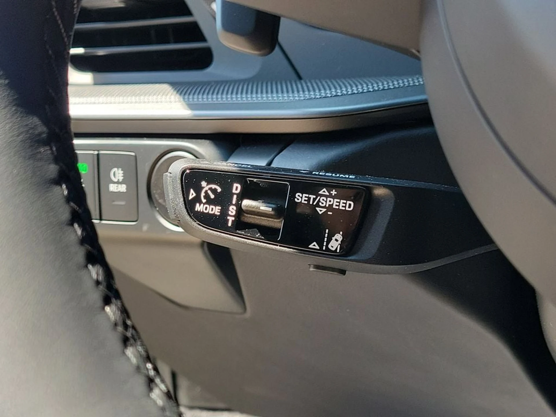 mph039_599753155_40_68d04bcae4