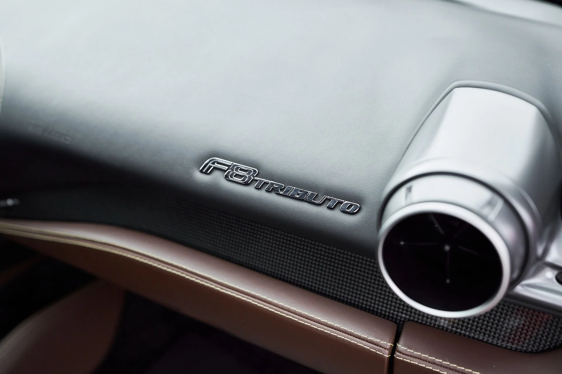 mph039_606420344_Used_2020_Ferrari_F8_Tributo_Base_1761597662_2e18e9822c