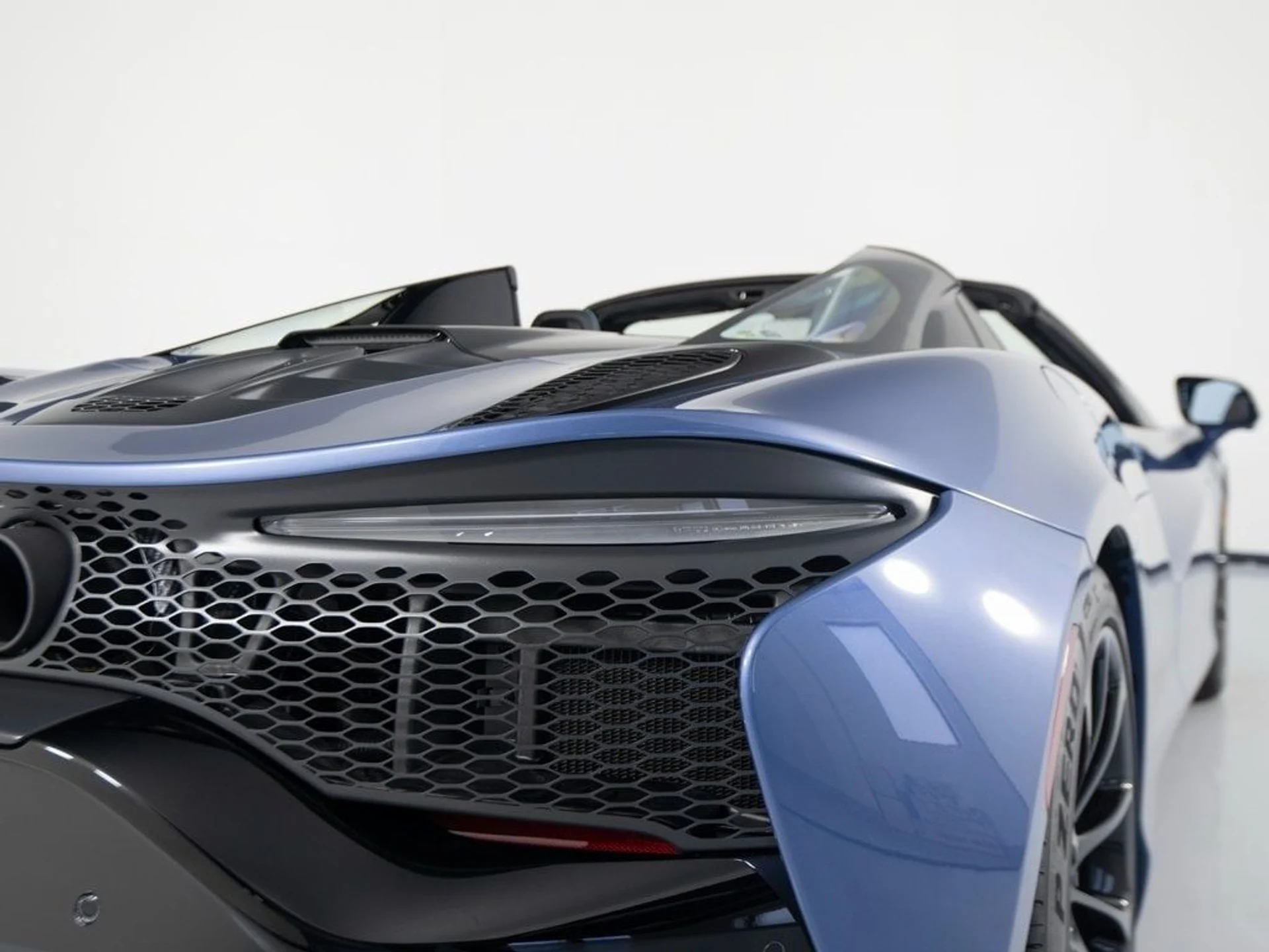 mph039_619164865_faeecee88b3abbc1a369d82658c62f1cx_eb96a52c0a