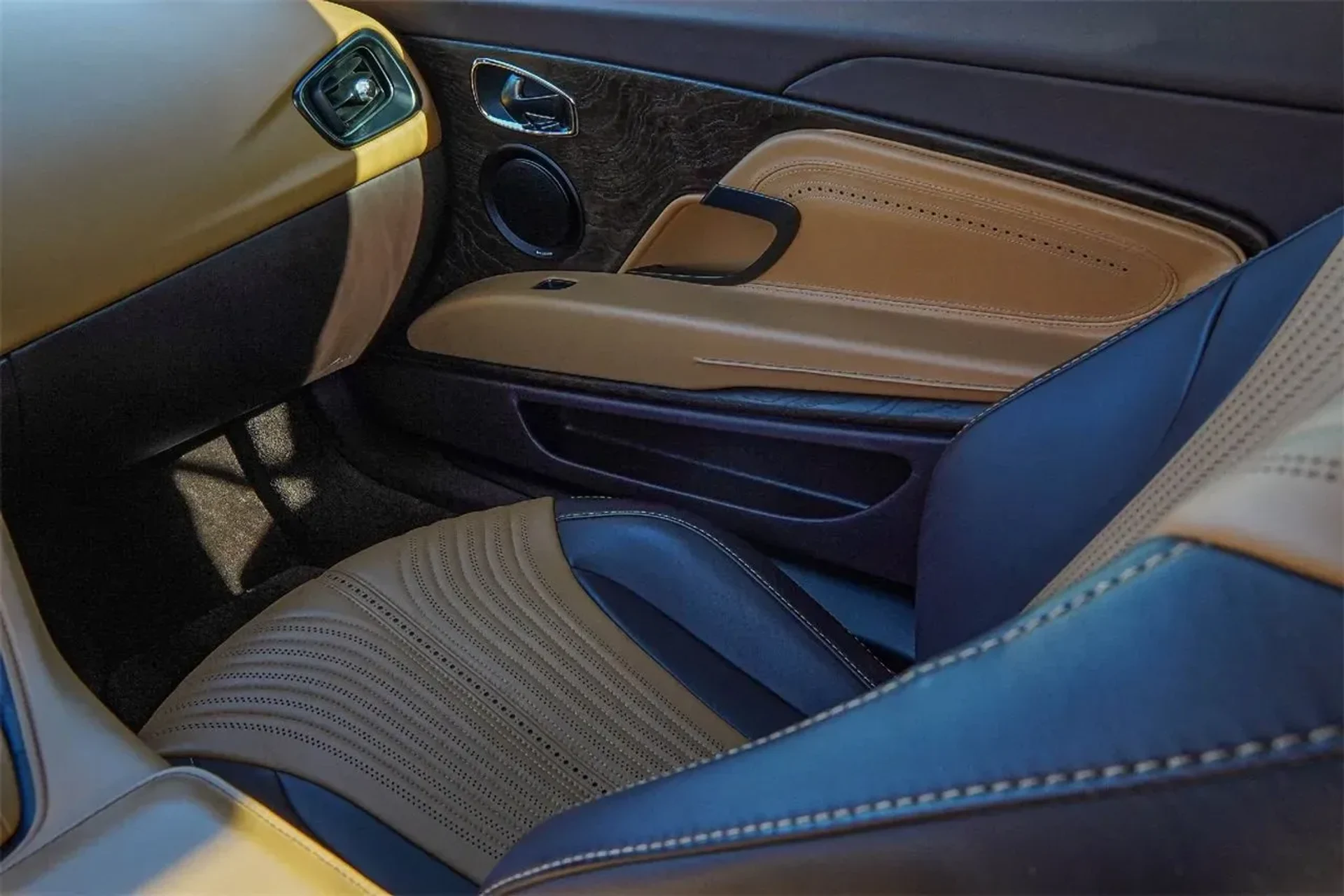 mph039_623635296_9a9b5b7c67b34e87b559170ed2810e89_5c8ff2a824