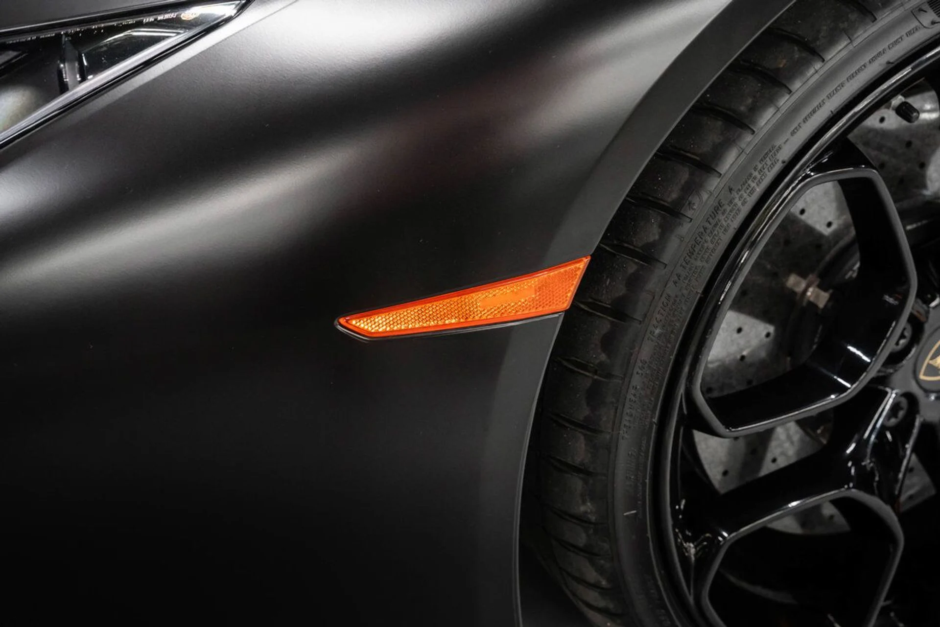 mph039_633666127_lamborghini_huracan_2016_d1c05cb119