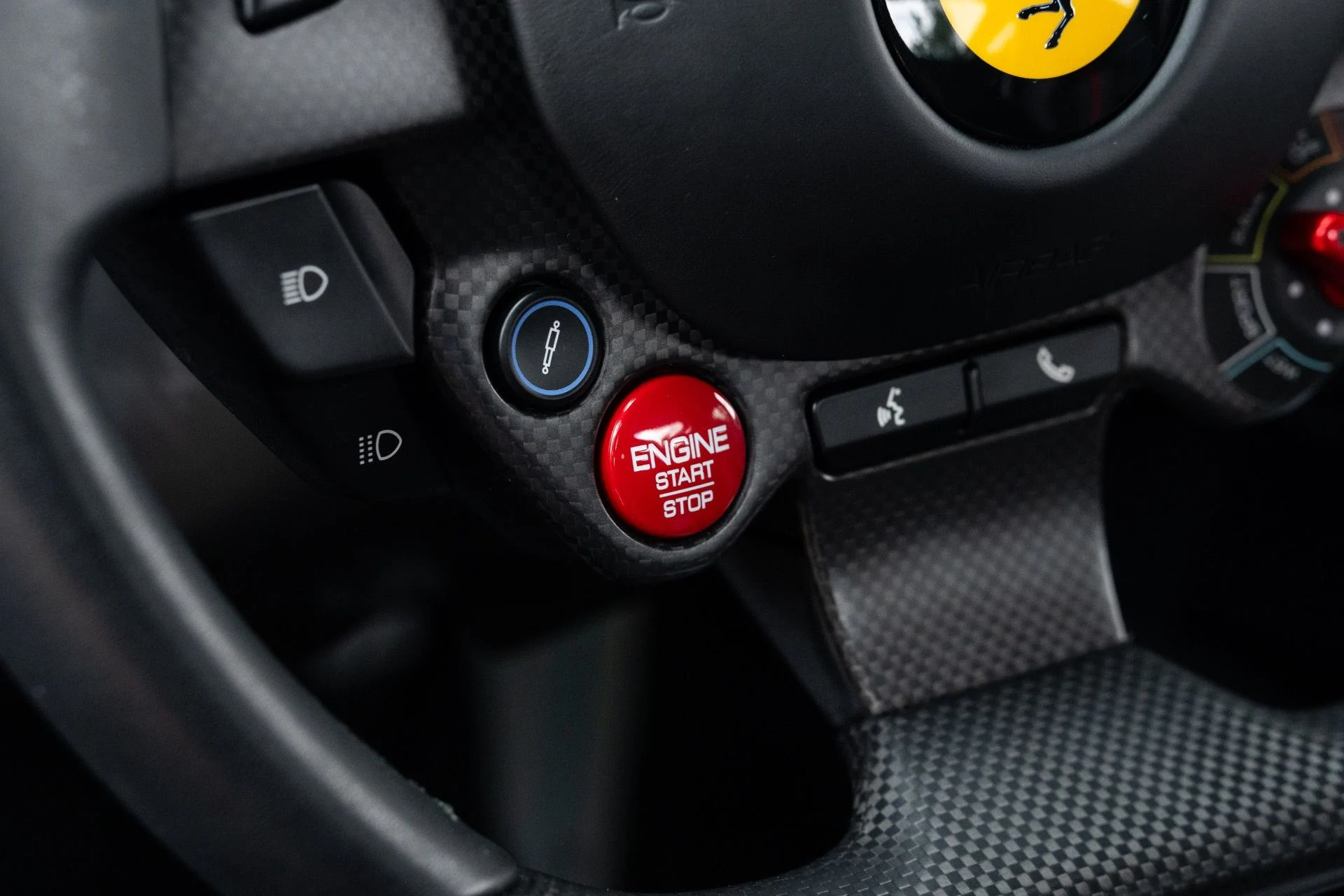 mph039_637891789_Used_2022_Ferrari_F8_Tributo_1777610144_888c8617df
