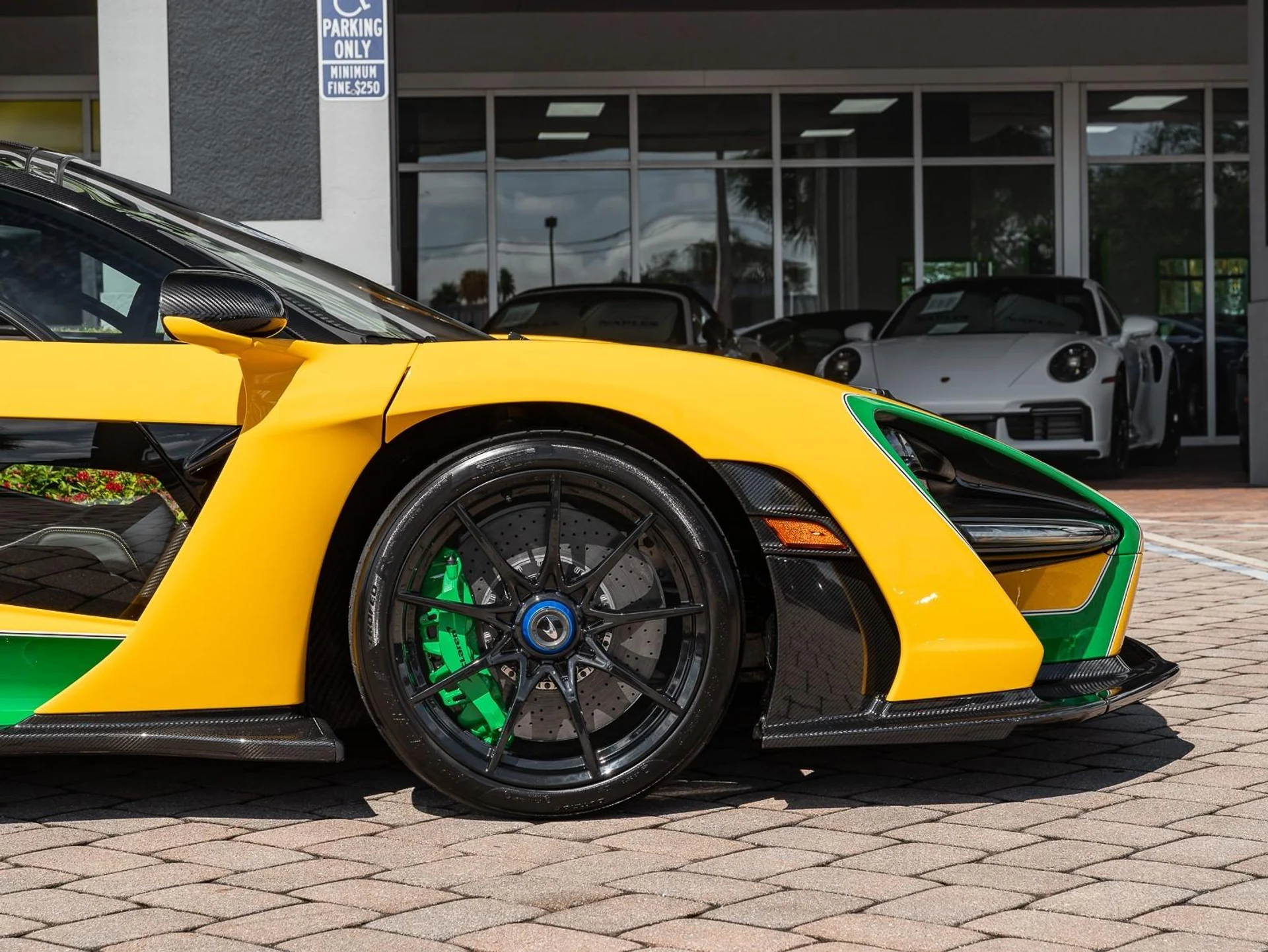 mph039_645102103_Used_2019_Mc_Laren_Senna_1757779960_650bb5a991