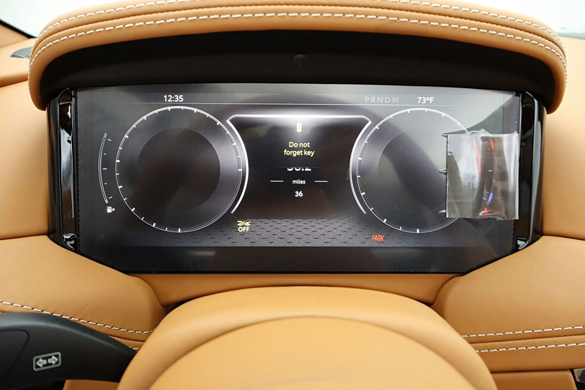 mph039_649156352_New_2026_Aston_Martin_DB_12_Volante_6b64e78303