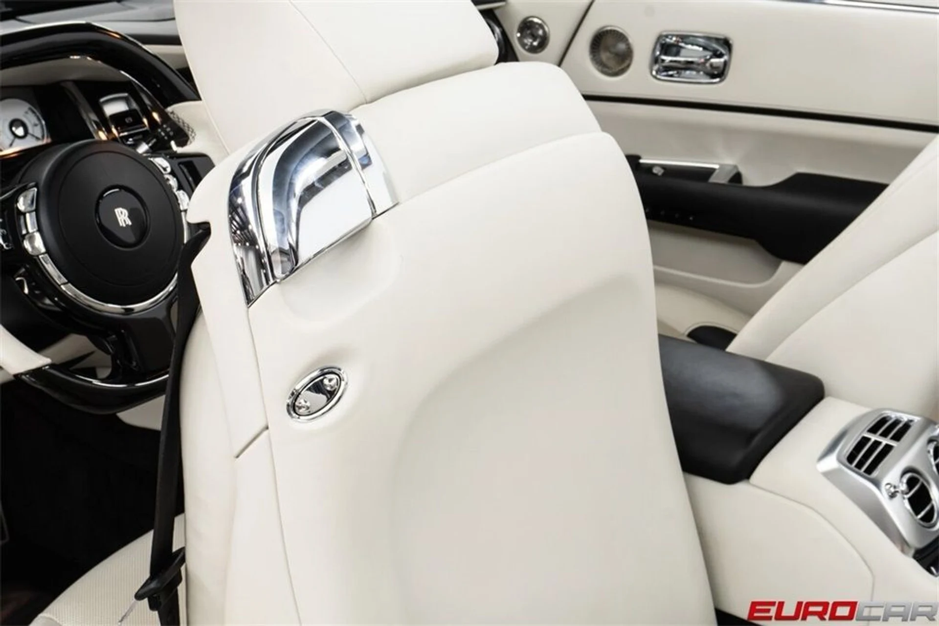 mph039_650906569_image_40_7951c6d3f6