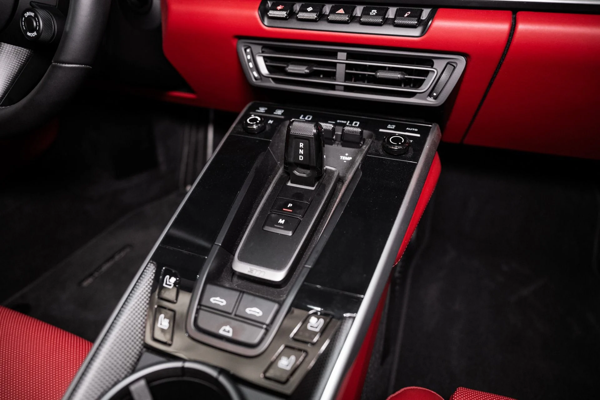 mph039_677229504_Used_2022_Porsche_911_Turbo_1757171917_dab9f71634