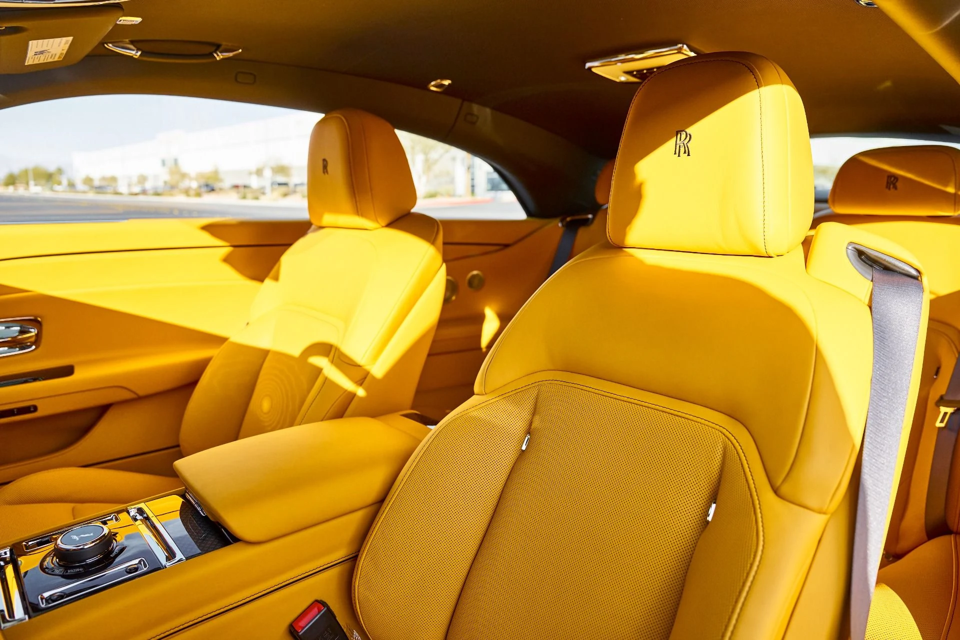 mph039_684579101_Used_2025_Rolls_Royce_Spectre_BLACK_BADGE_1769482385_ff1ea1b5fc