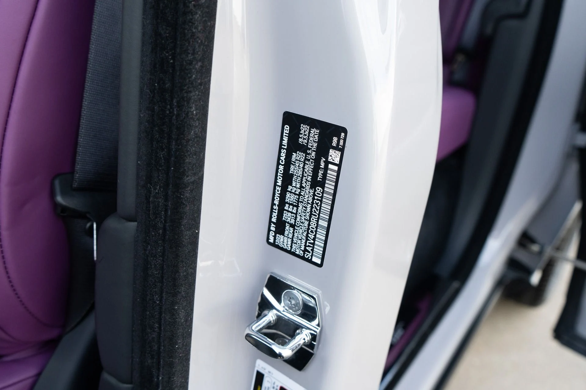 mph039_700061034_Used_2024_Rolls_Royce_Cullinan_1772750182_a6c9dae39d