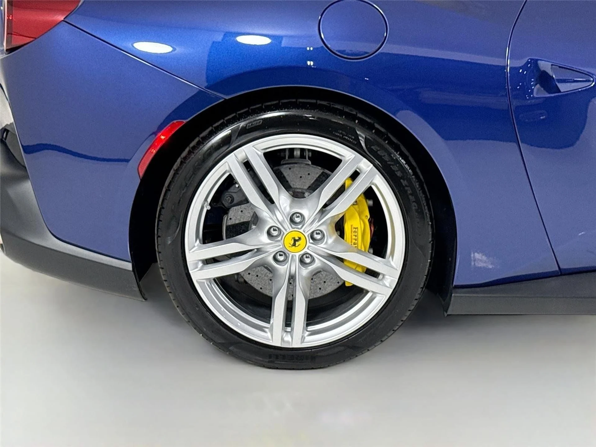 mph039_703457237_20d8efcae9b7ee5382f299dc452f2493_126ce31dac